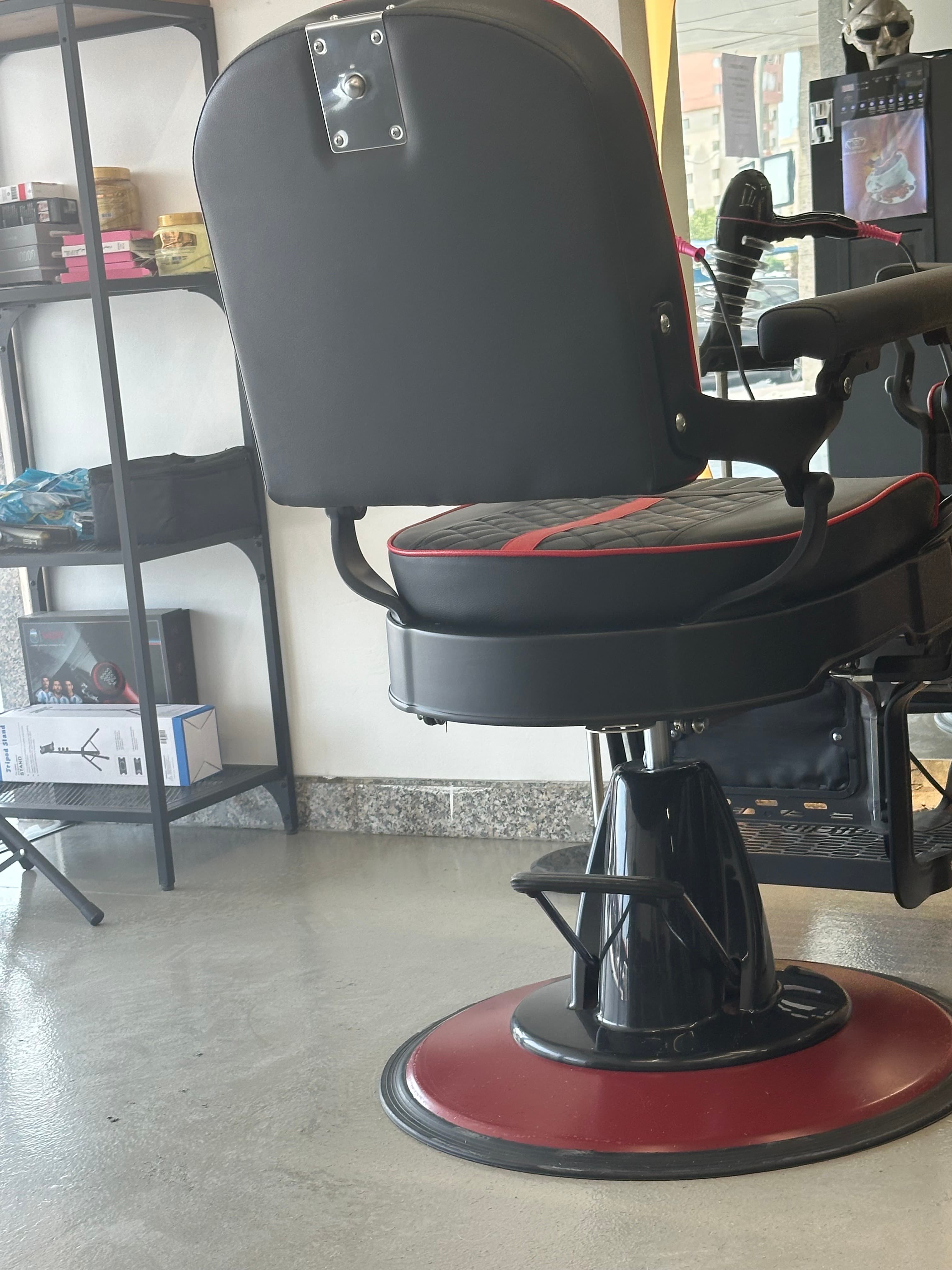 للبيع محل خلو فى السالمية