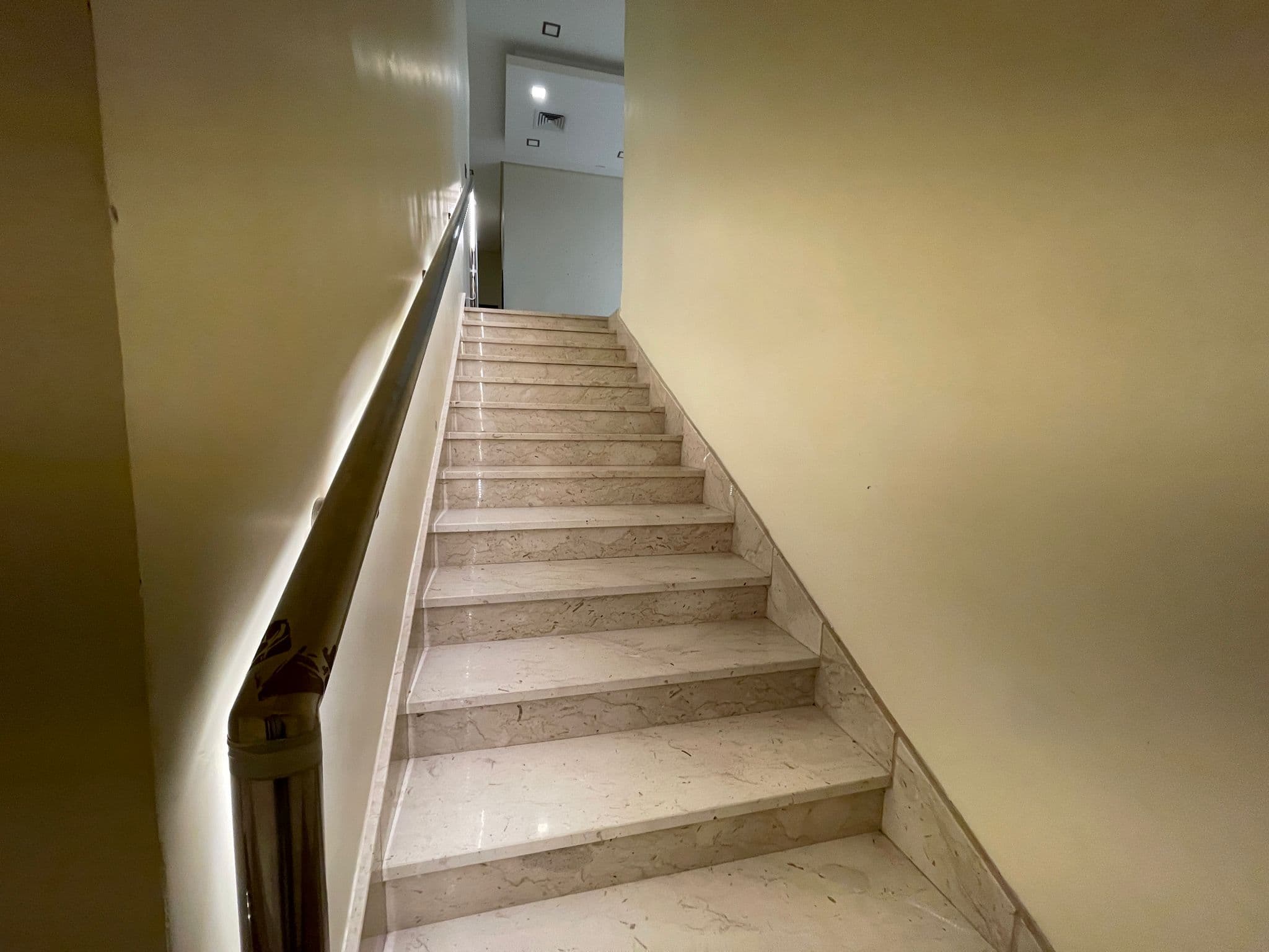 دوبلكس للإيجار فى الشامية