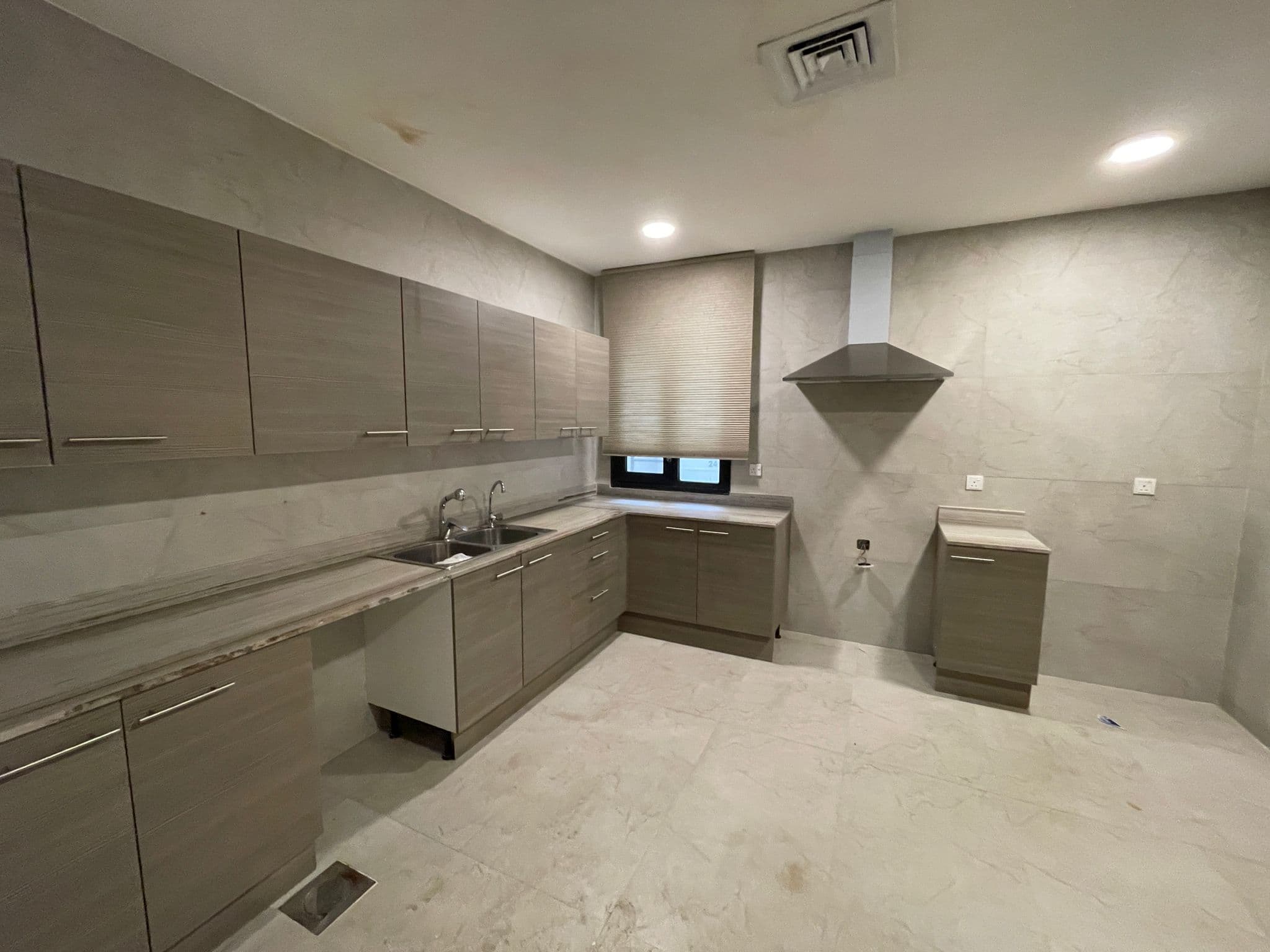 شقة للإيجار فى غرب مشرف