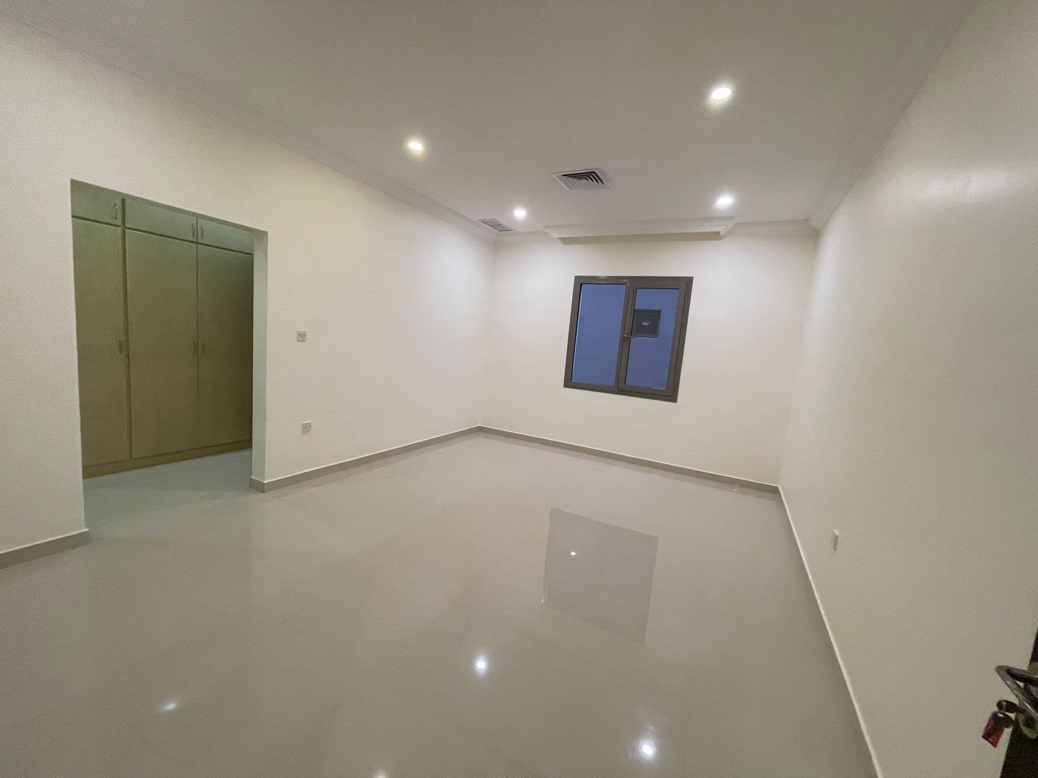 دور أول للإيجار فى الجابرية سكن المالك