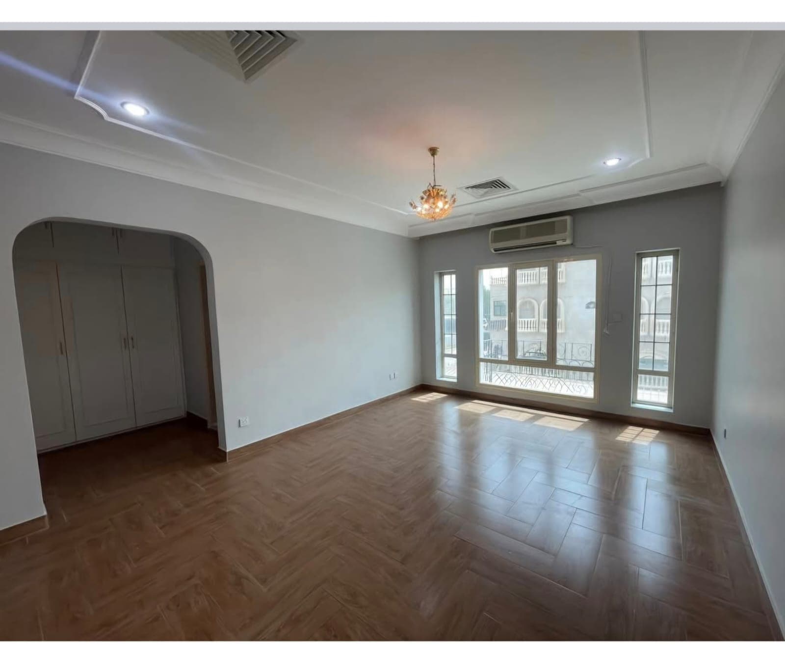 دور للبيع فى القادسيه زاوية