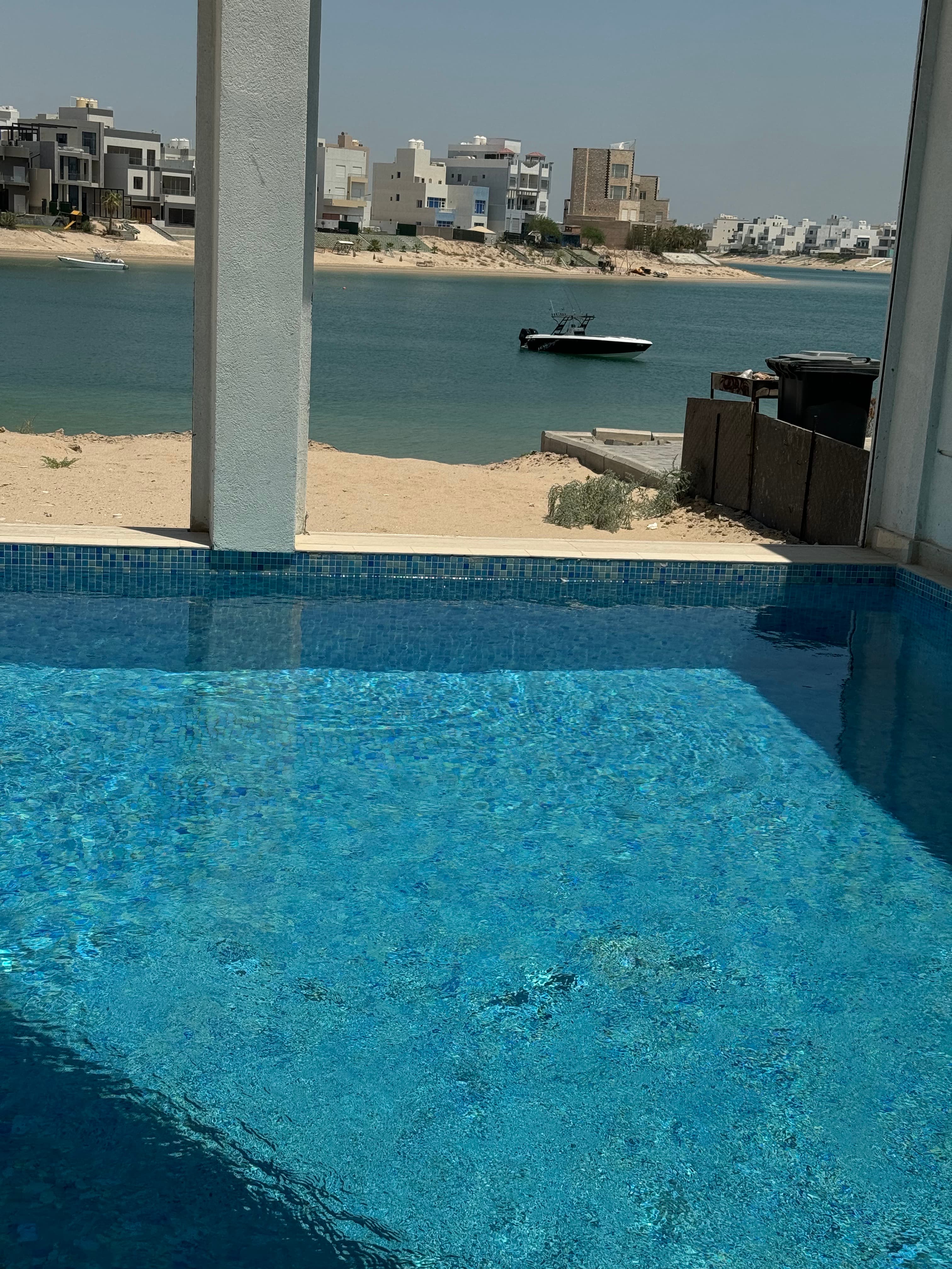 للبيع شاليه فى المرحلة الرابعة فى البحرية