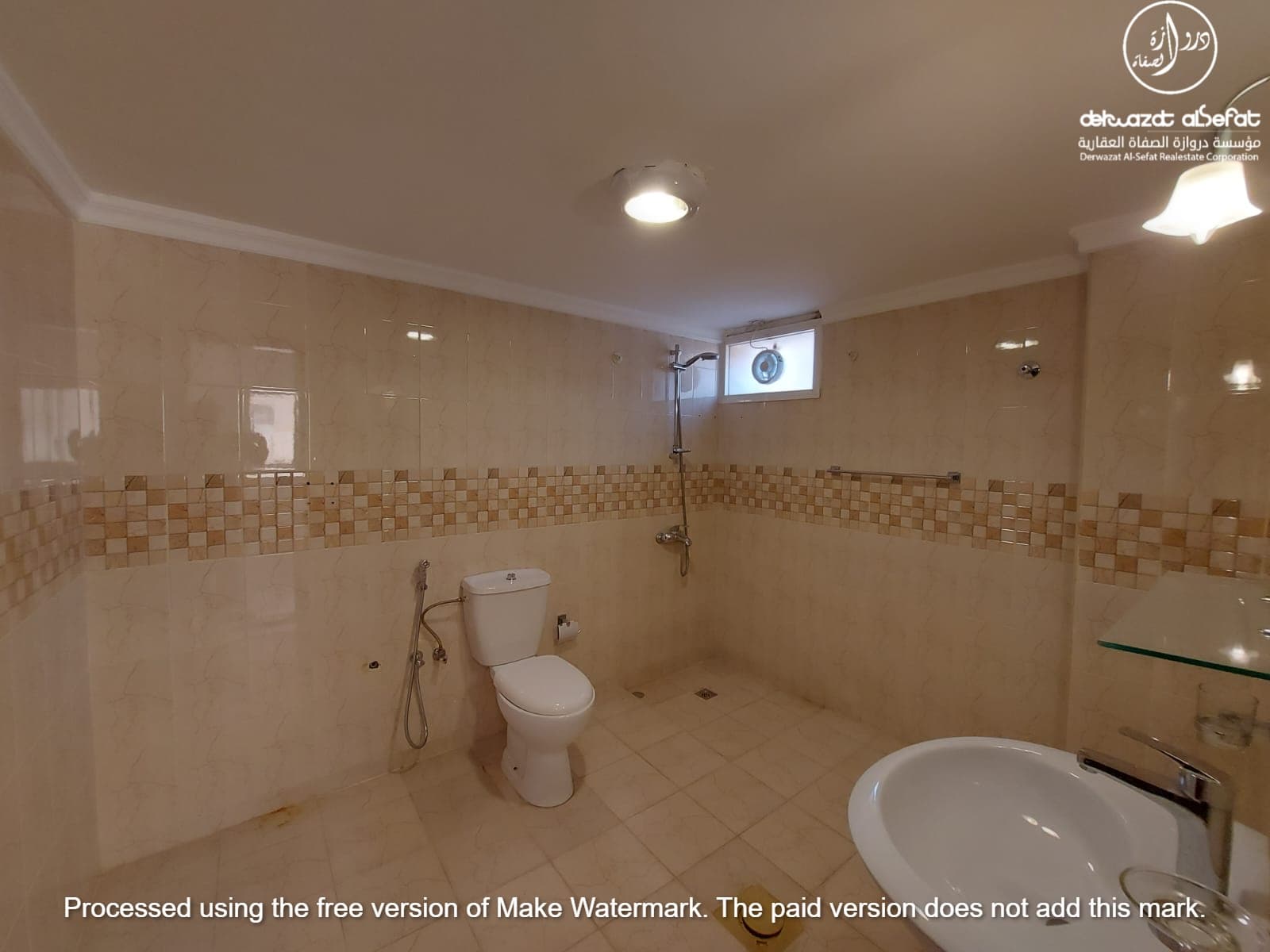 للإيجار دور أول فى النزهة قطعة 1