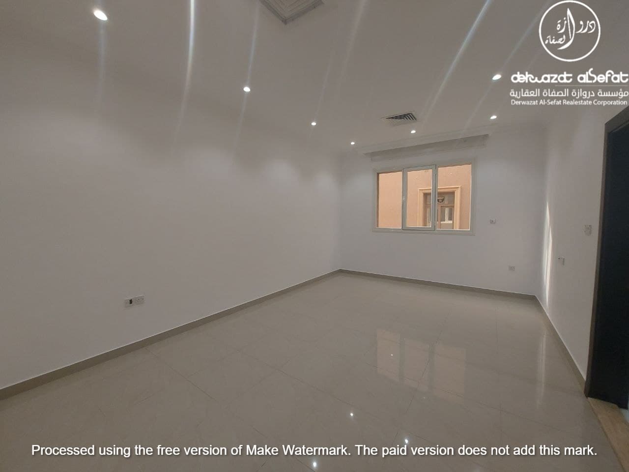 للإيجار دور ثاني فى جابر الاحمد قطعة 7