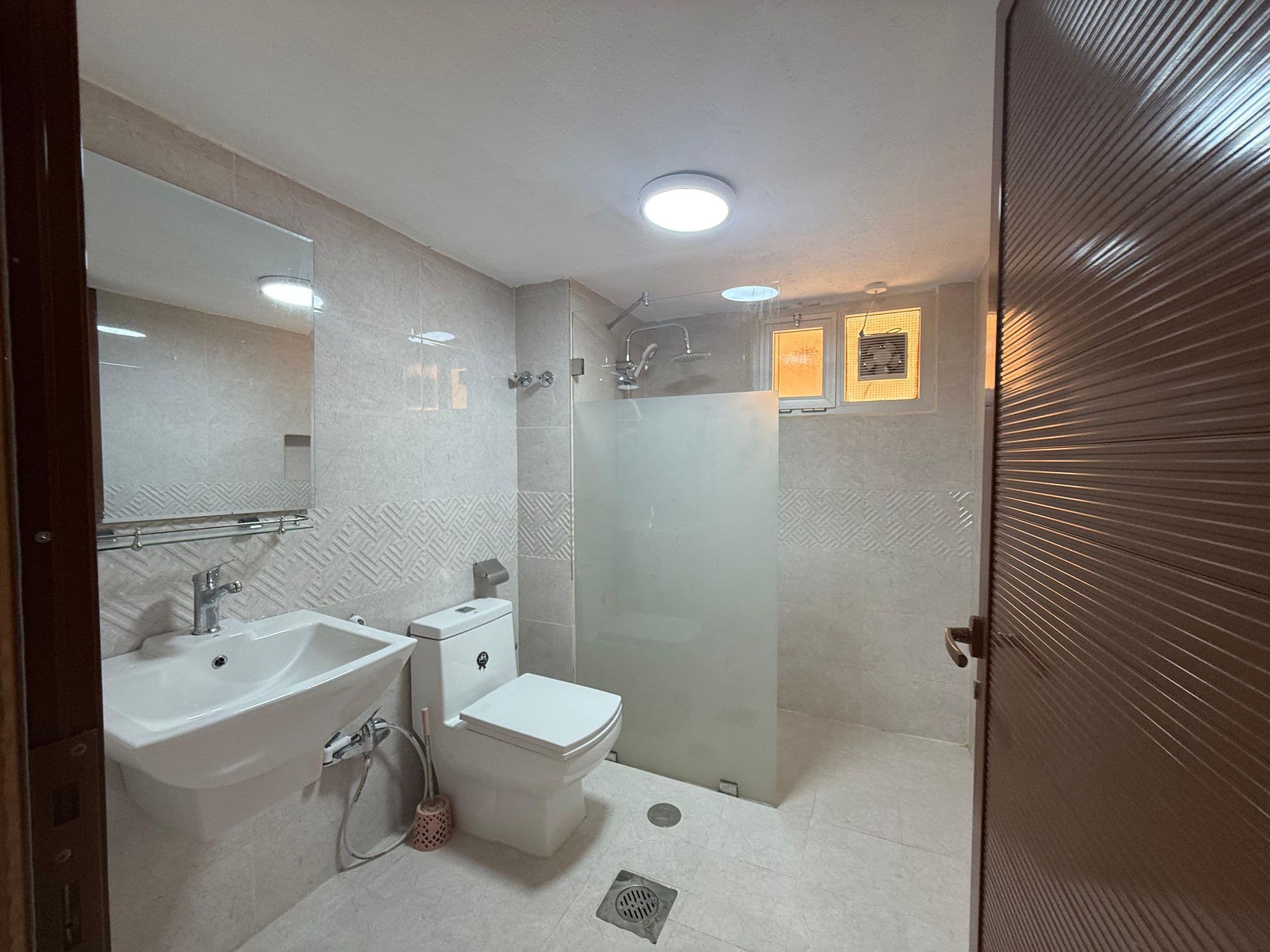 للايجار بيت كامل فى النهضة قطعة 1