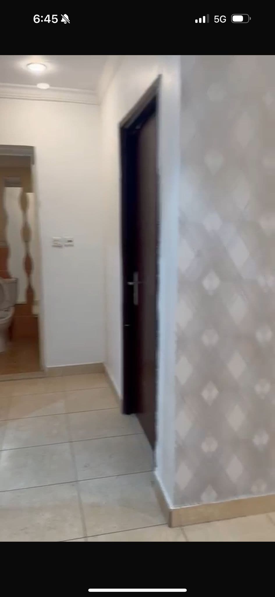 للبيع ثلاث شقق فى المهبوله