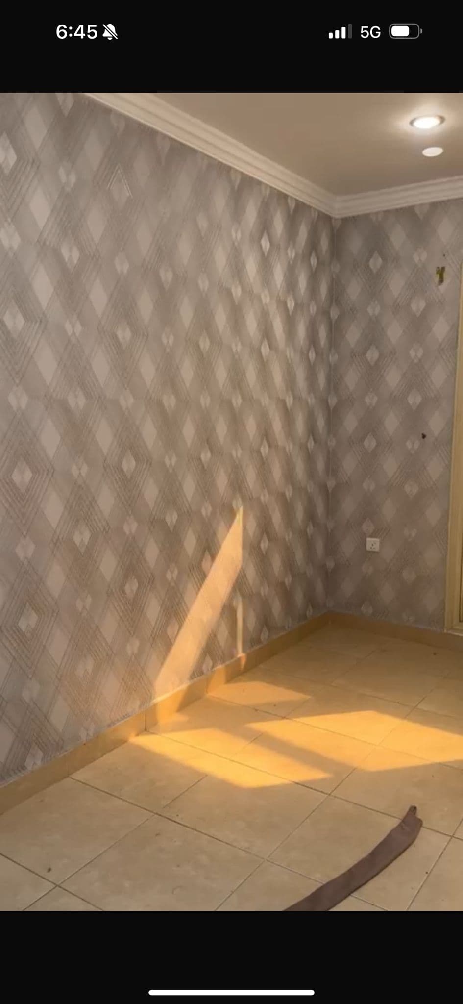 للبيع ثلاث شقق فى المهبوله