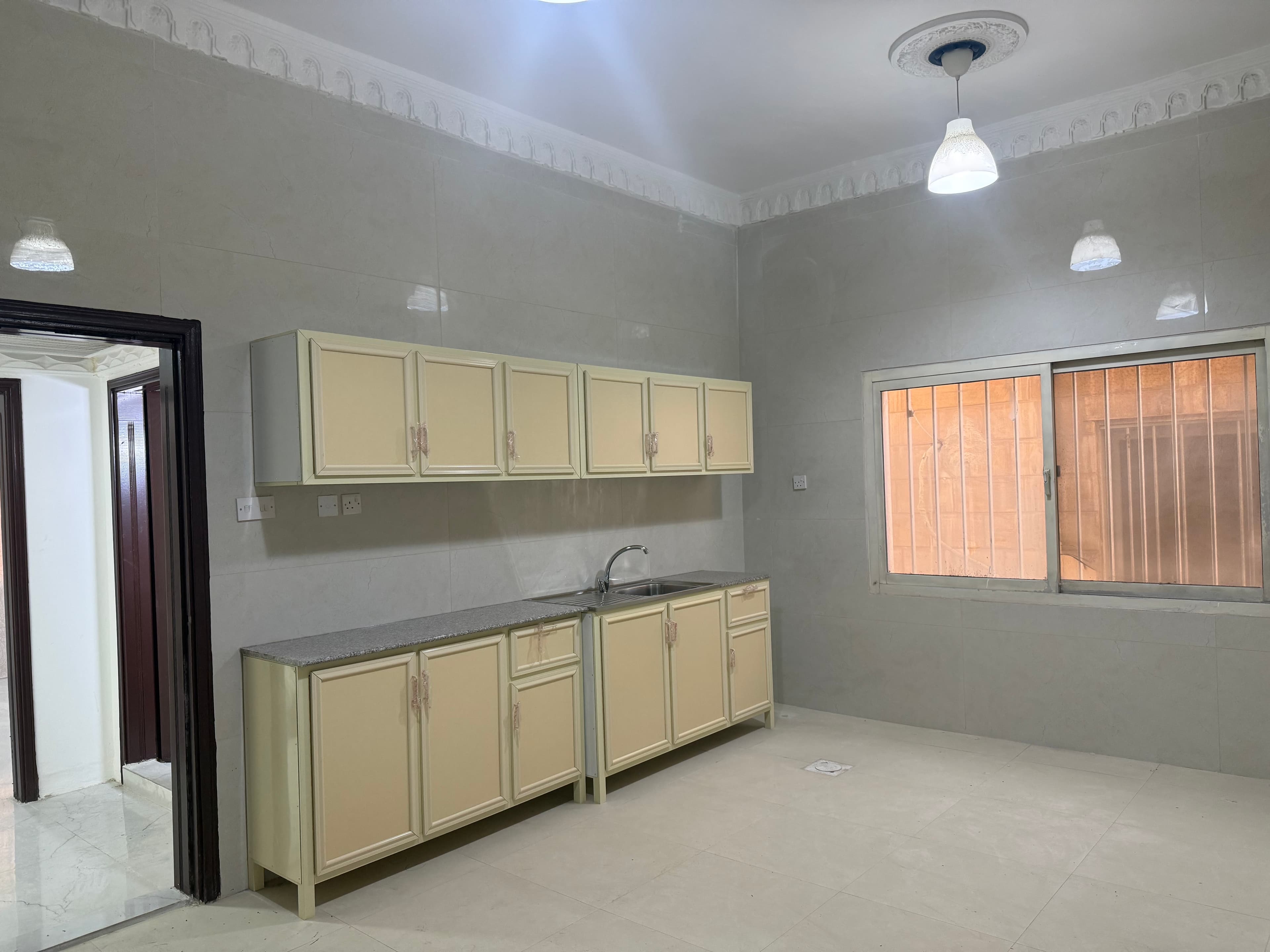 للإيجار شقة فى سلوى قطعة 1