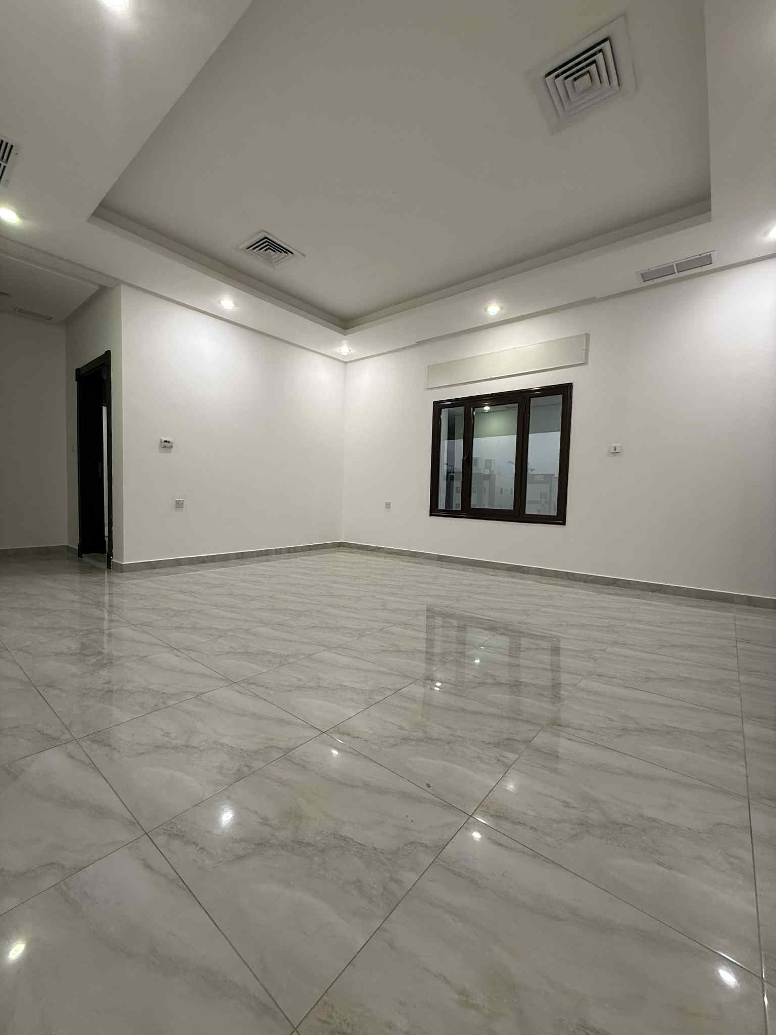 شقة دور اول للإيجار فى الصديق