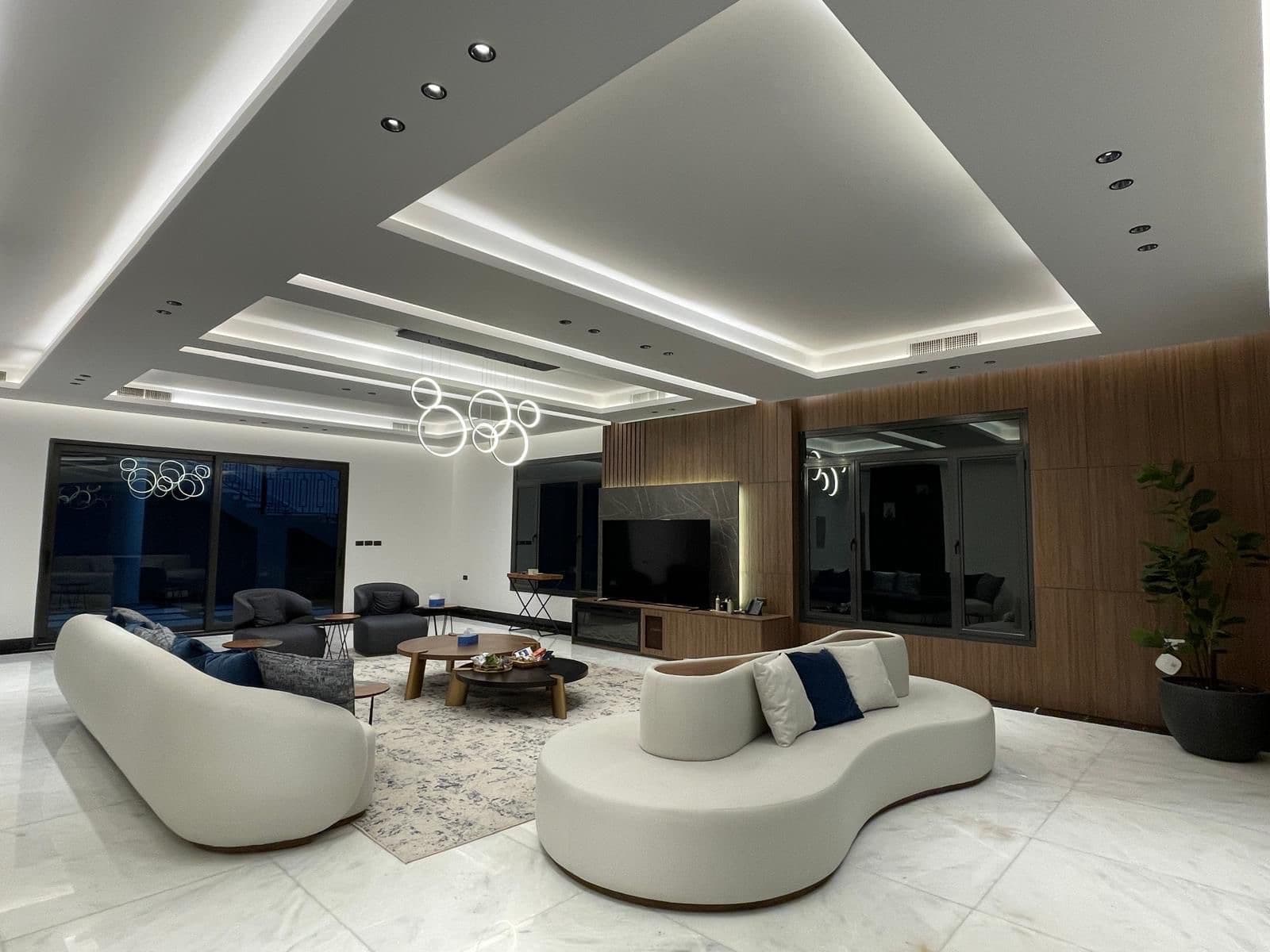 للبيع قسيمة فى غرب عبدالله المبارك قطعة 4