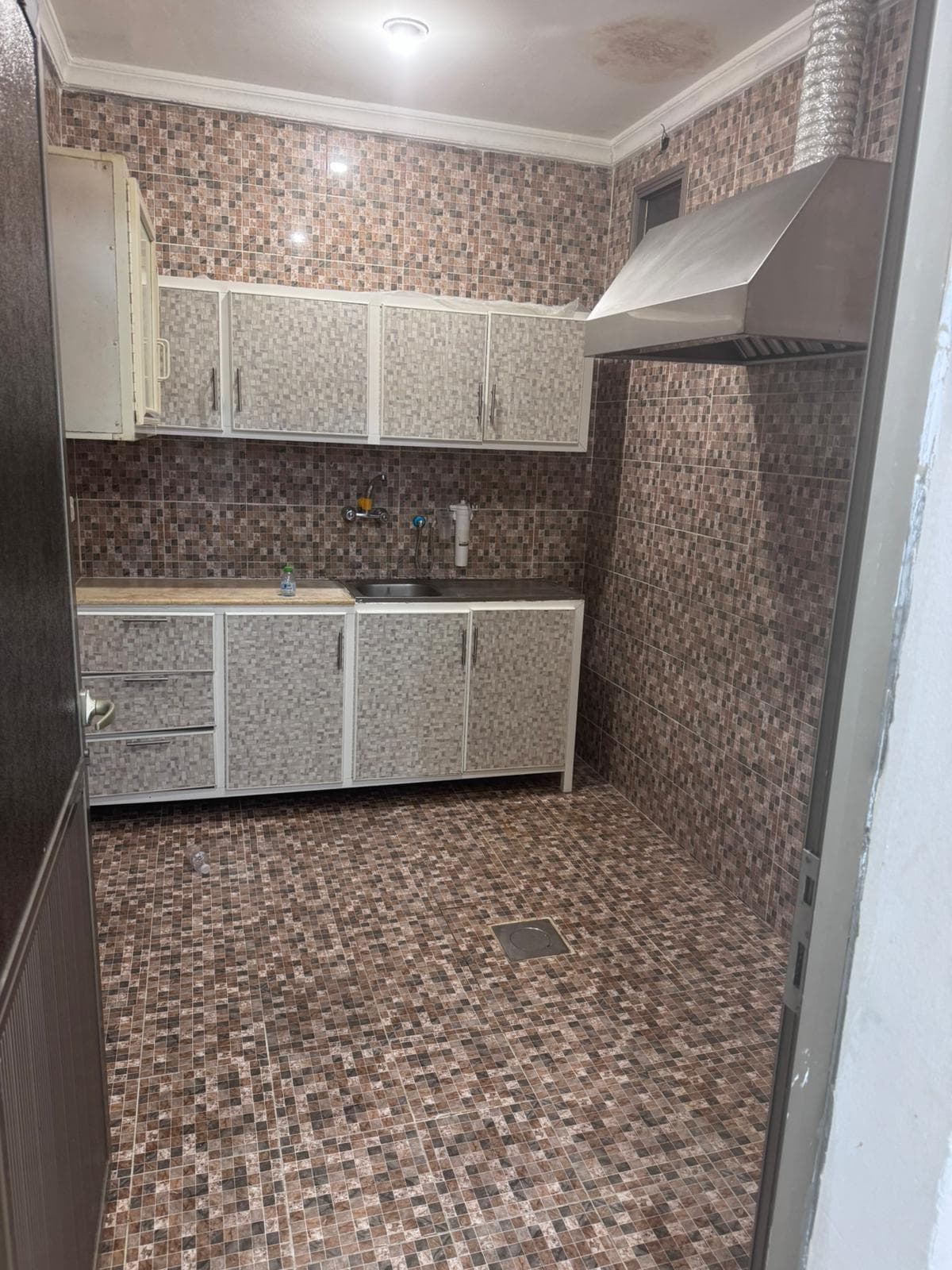 شقة للإيجار فى الفحيحيل قطعة 1