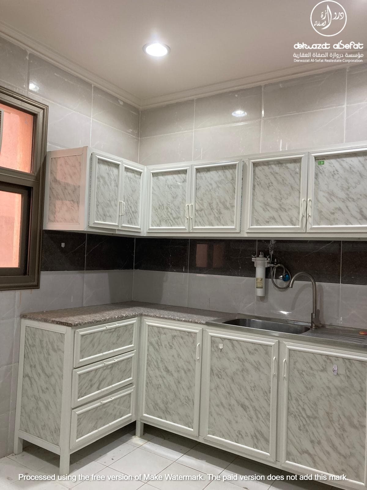 شقه للايجار فى جابر الاحمد مقابل المدرسه