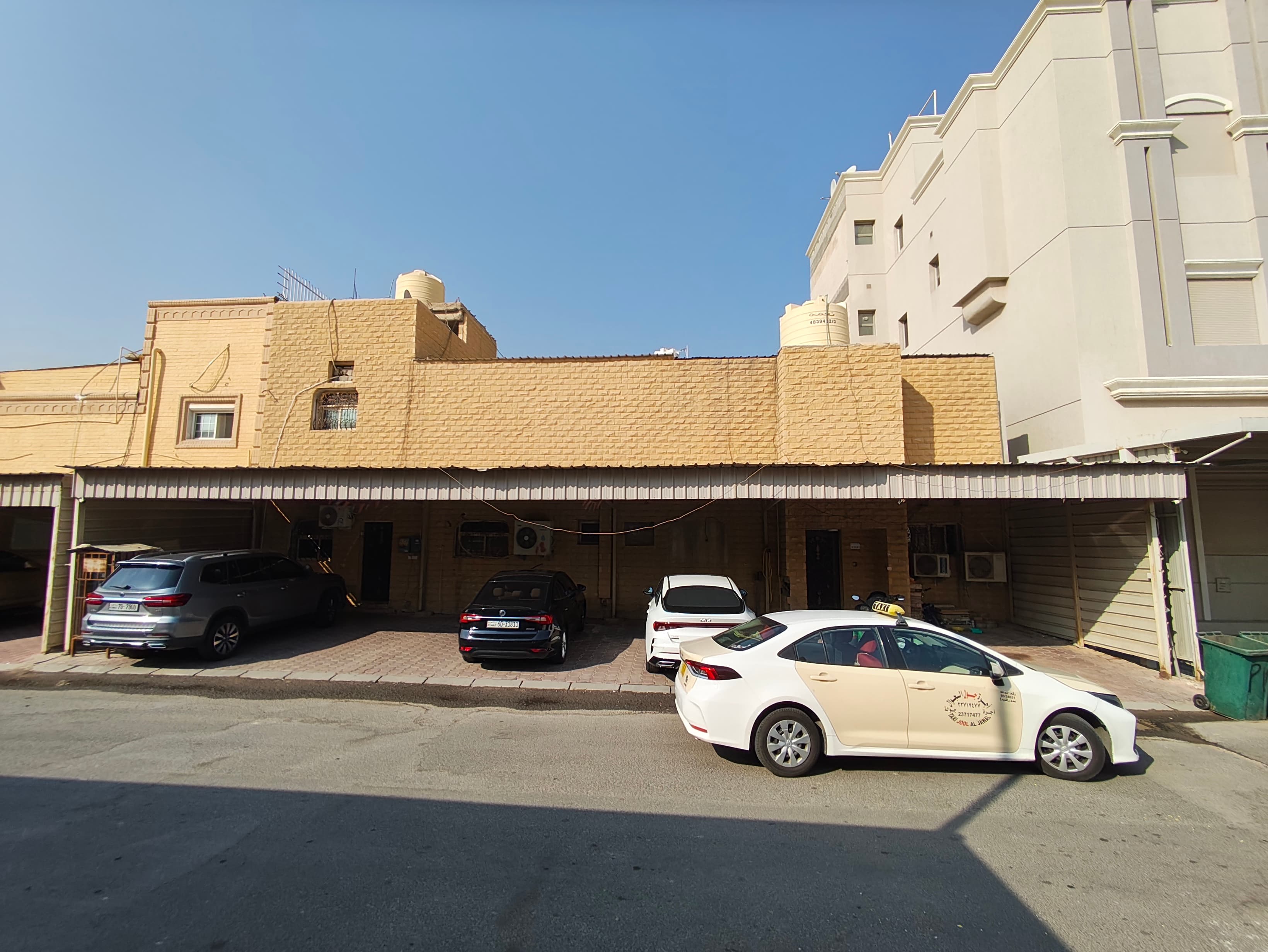 للبيع بيت فى منطقة الدوحة سكن المالك