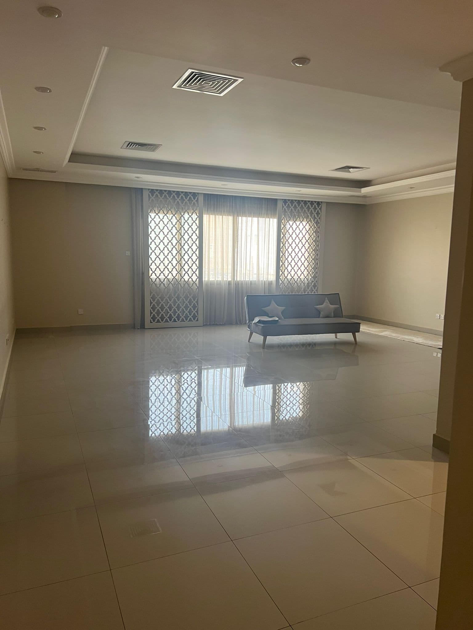 دور كامل للايجار فى الصديق