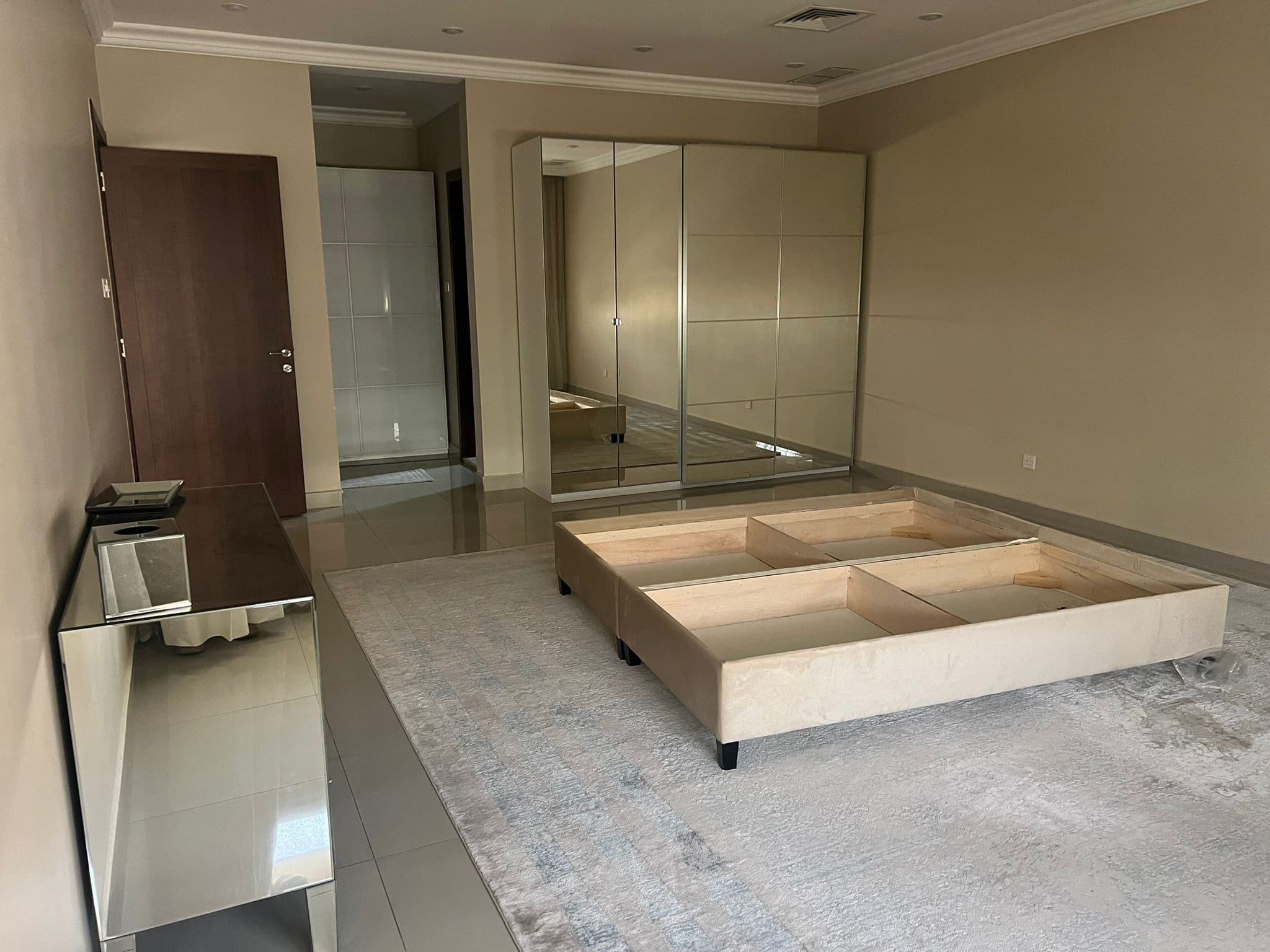 دور كامل للايجار فى الصديق