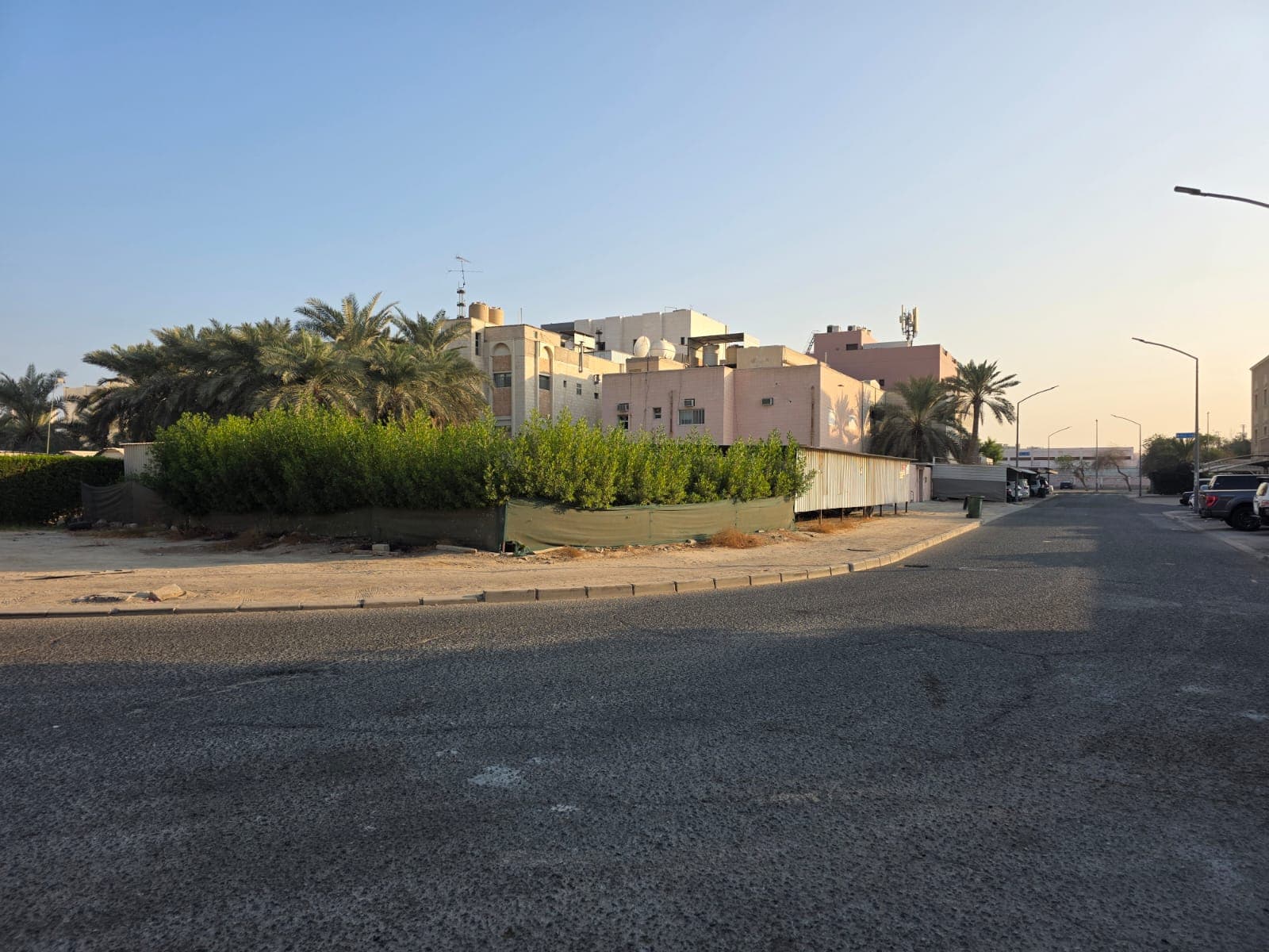 بيت هدام للبيع فى الدسمة زاوية