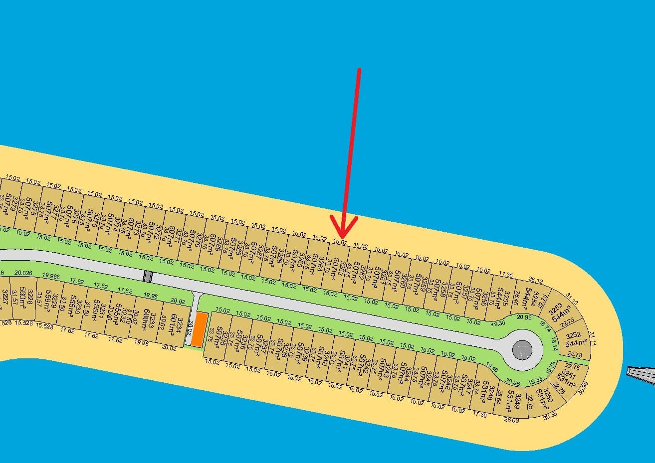 للبيع أرض فى صباح الاحمد البحريه صف أول علي البحر