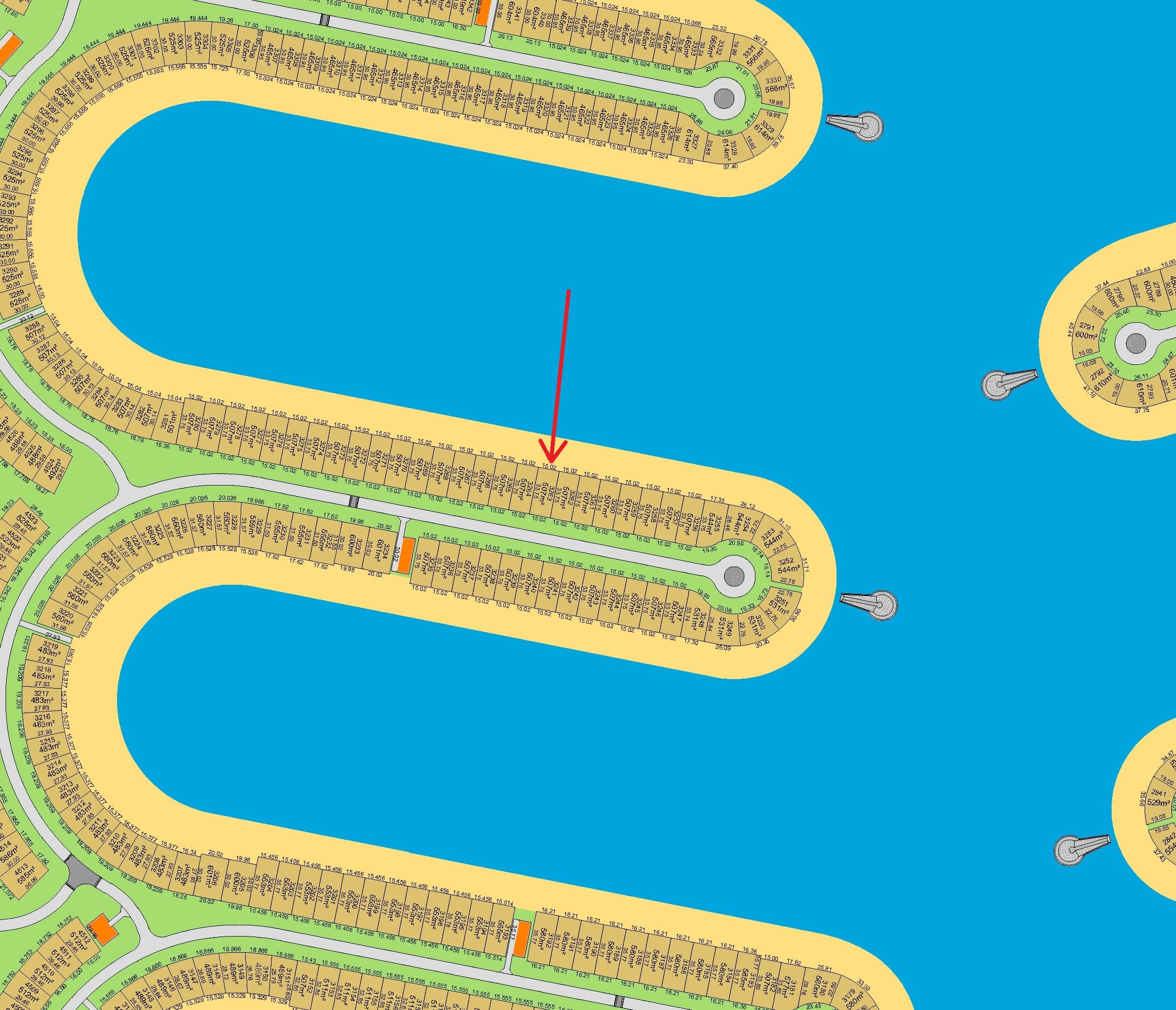 للبيع أرض فى صباح الاحمد البحريه صف أول علي البحر