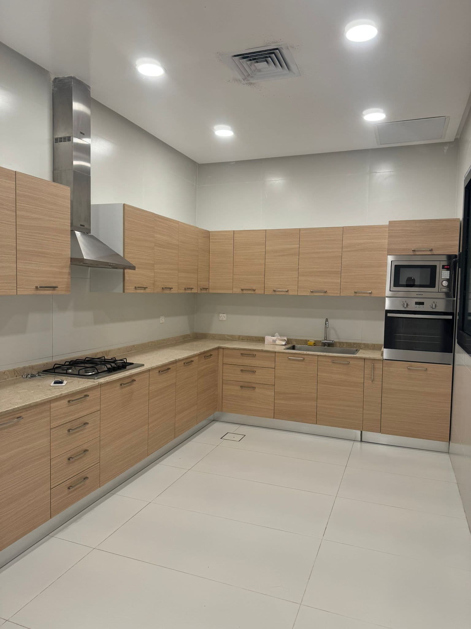 للايجار دور أرضي وشقة فى كيفان