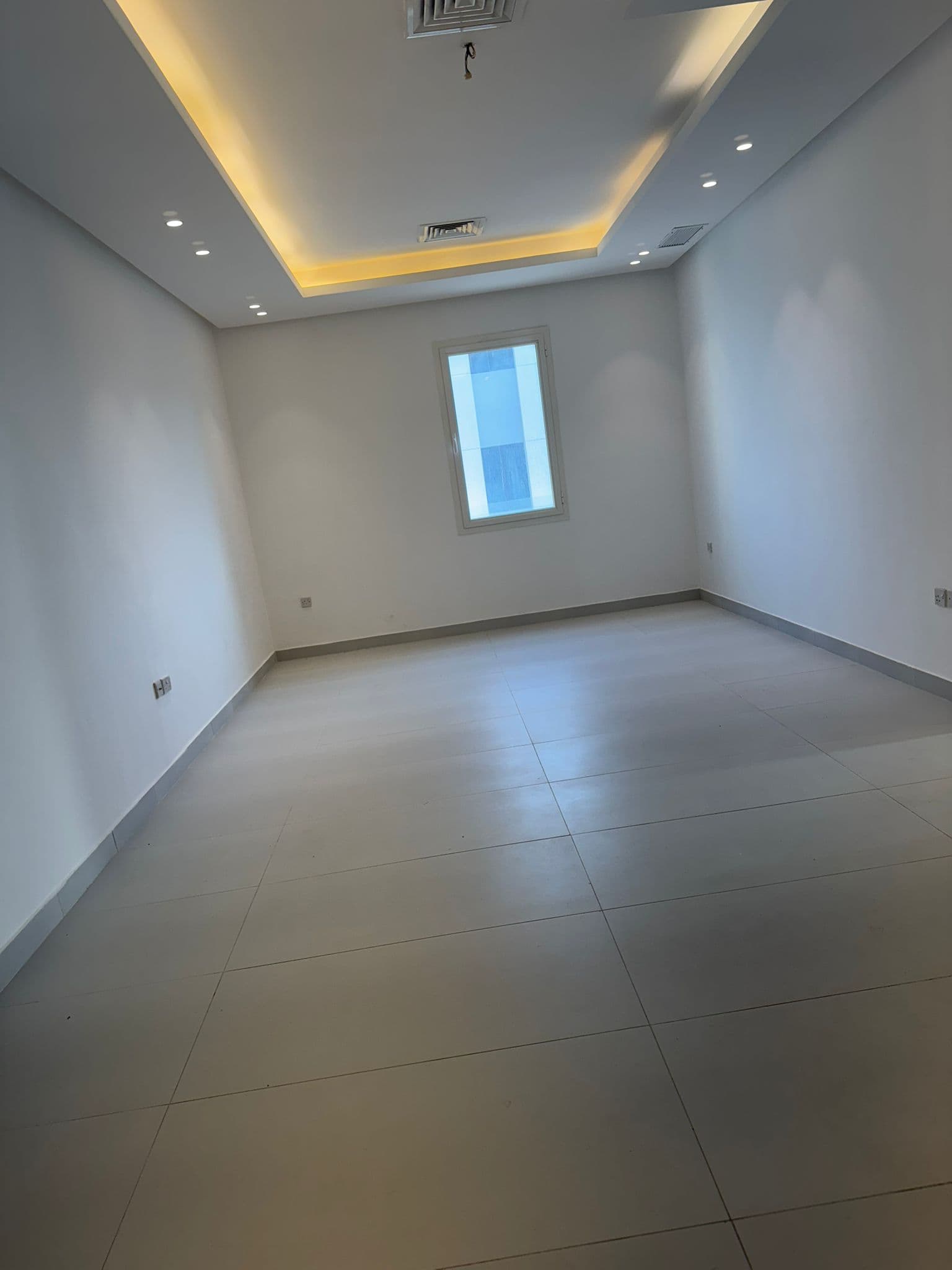 للايجار شقة فى غرناطة