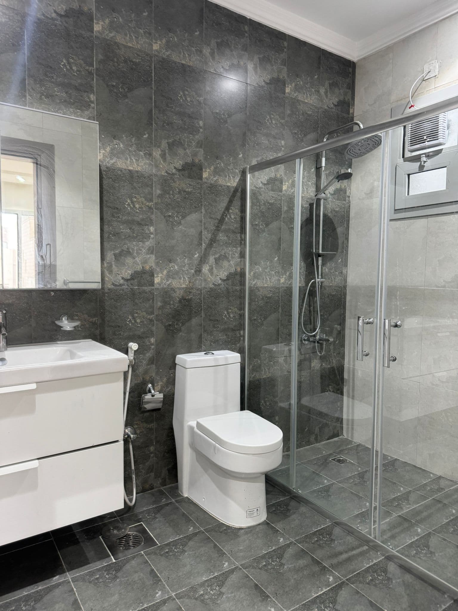 شقة للإيجار فى الخالدية