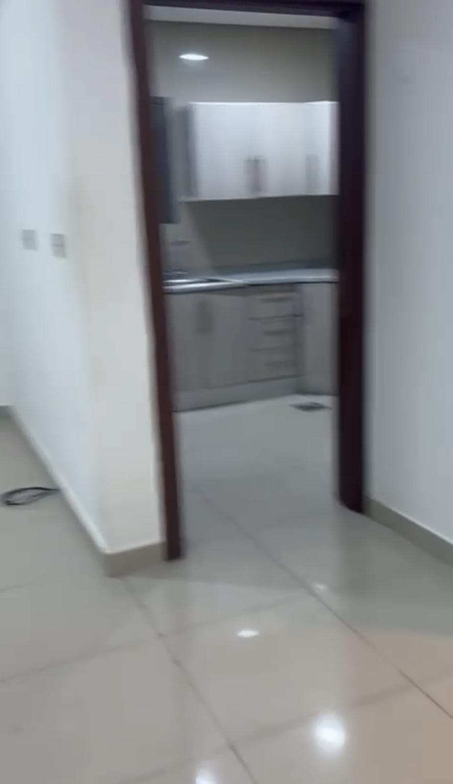 شقة للإيجار بالشعب البحرى قطعة 8