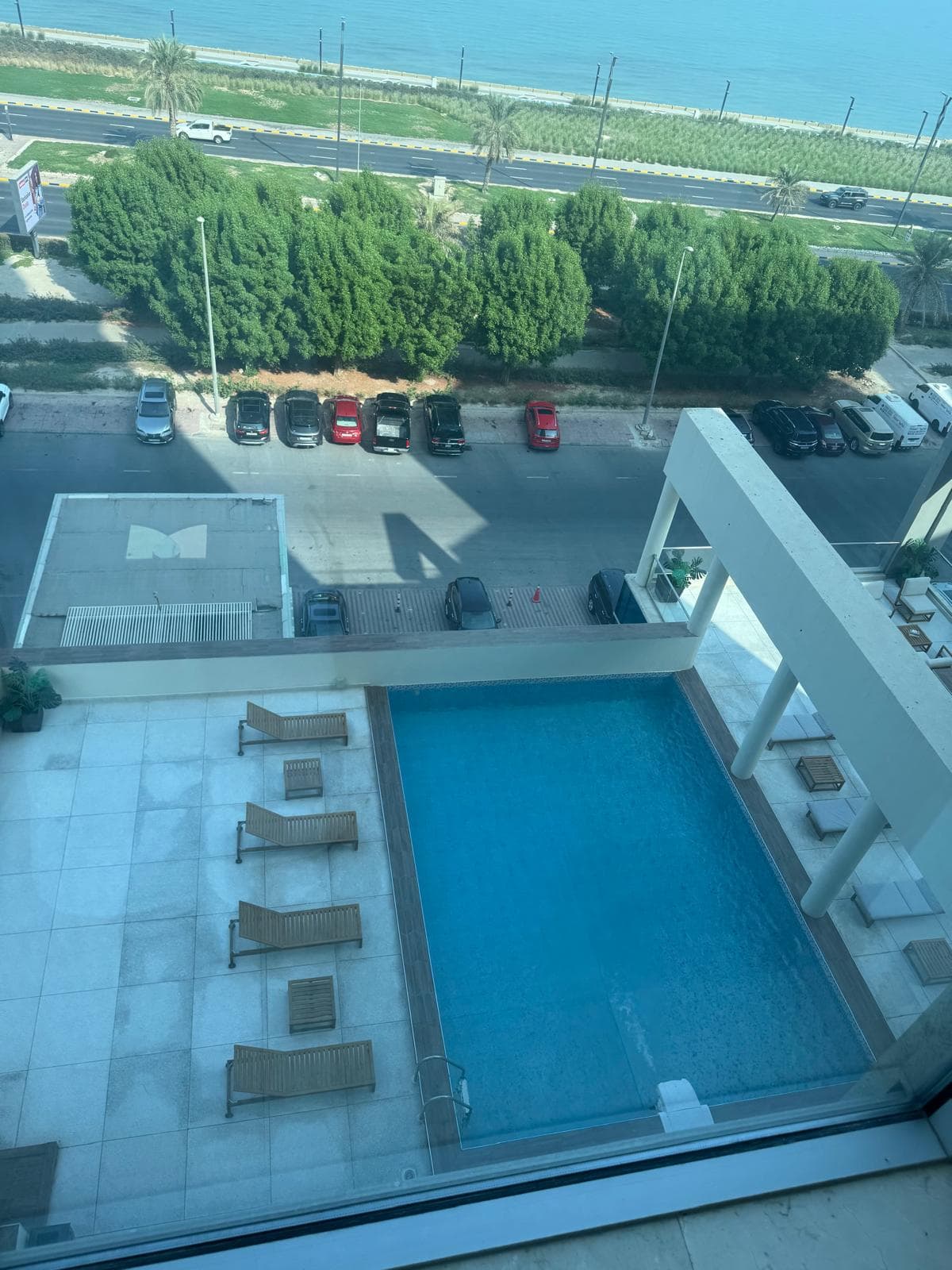 للإيجار شقق بالشعب البحري على البحر