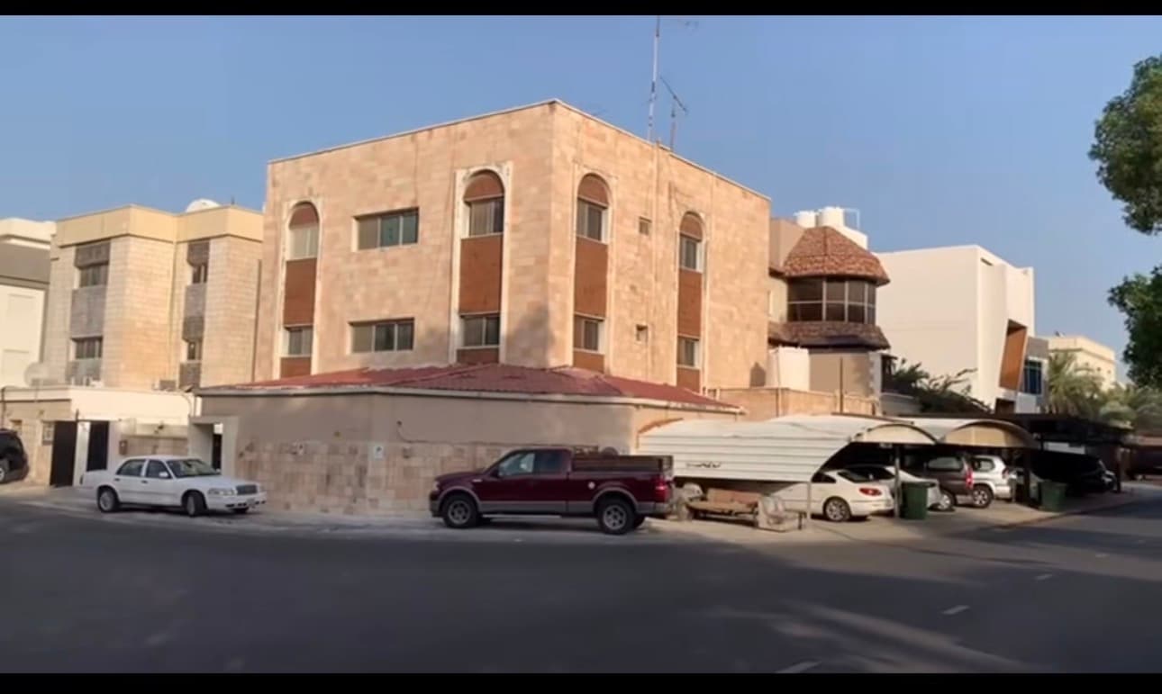 للبيع فيلا زاوية بالجابرية