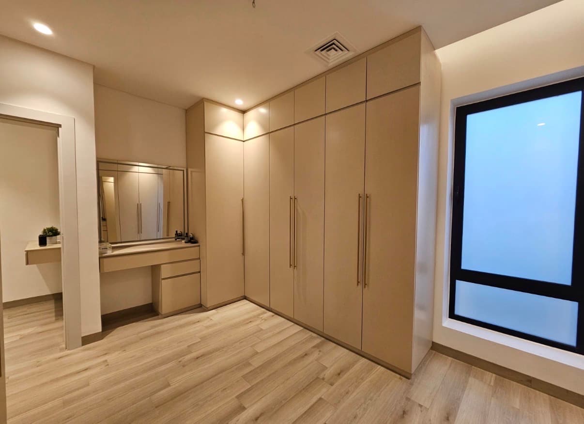 للبيع فيلا تشطيب ديلوكس فى المطلاع