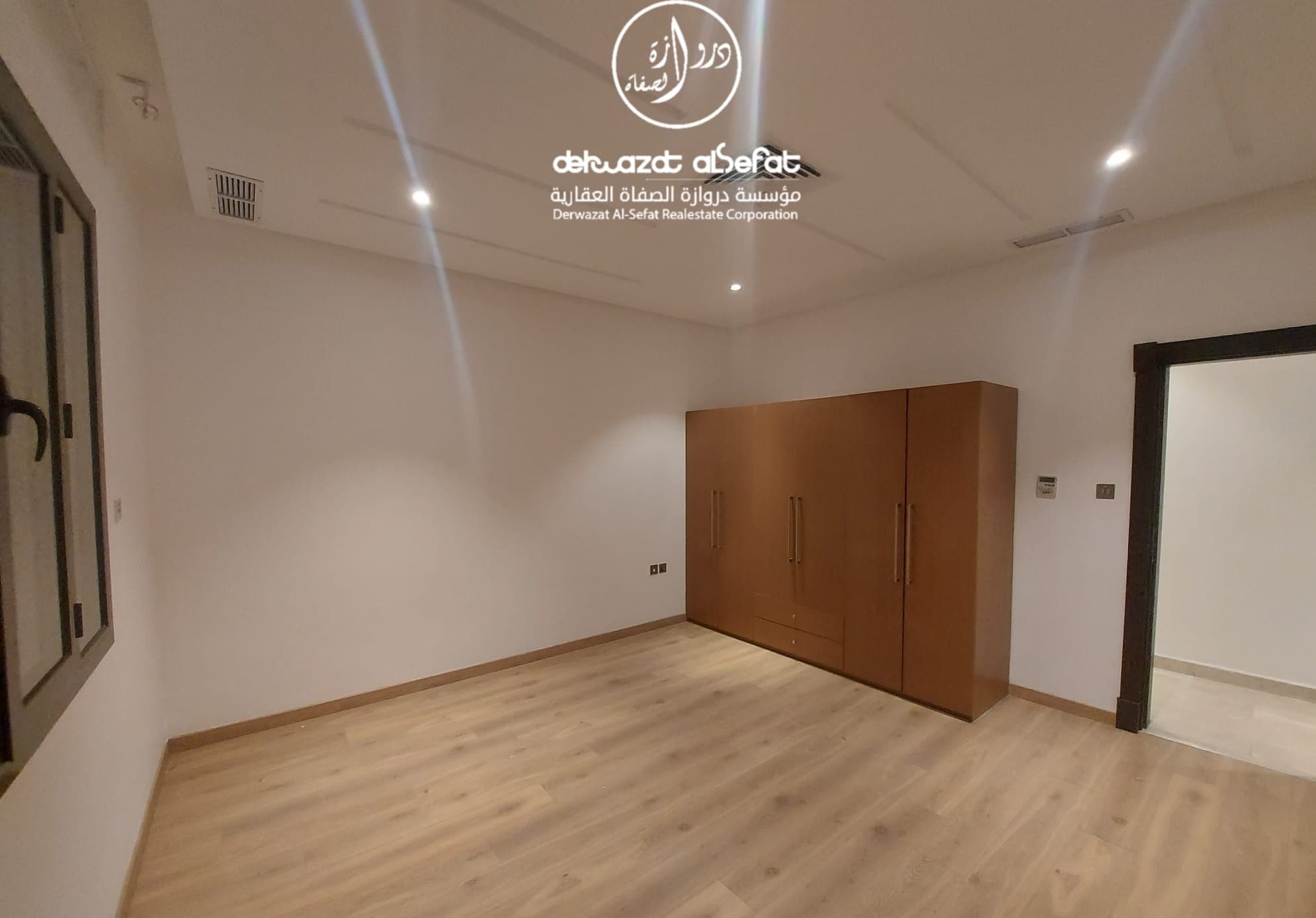 للإيجار شقة فى منطقة النزهة قطعة 1