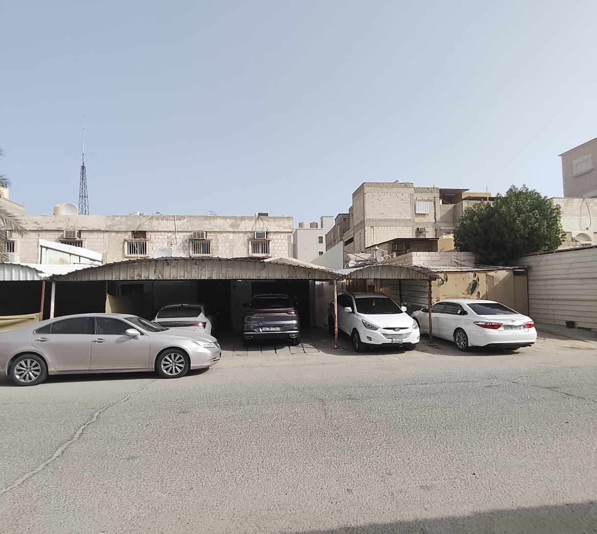 للبيع بيت فى الرقة مؤجر