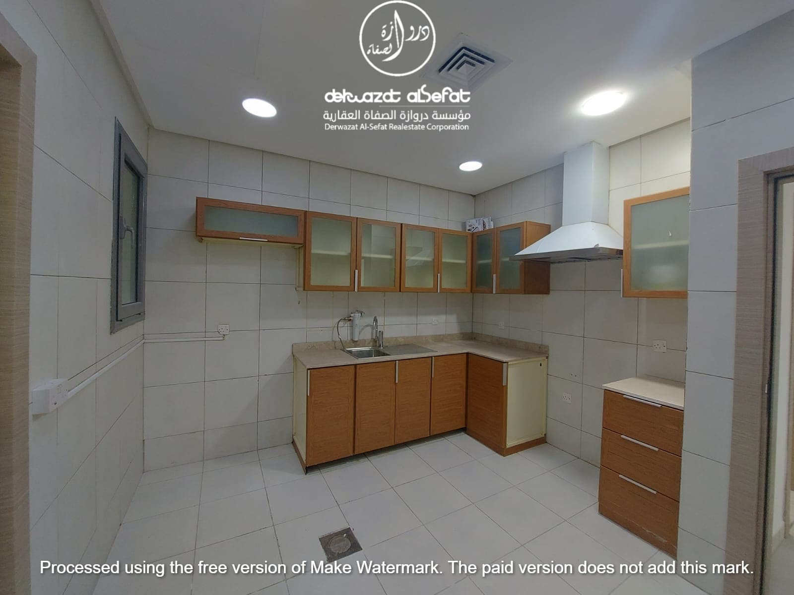 للإيجار دور فى الزهراء قطعة 6