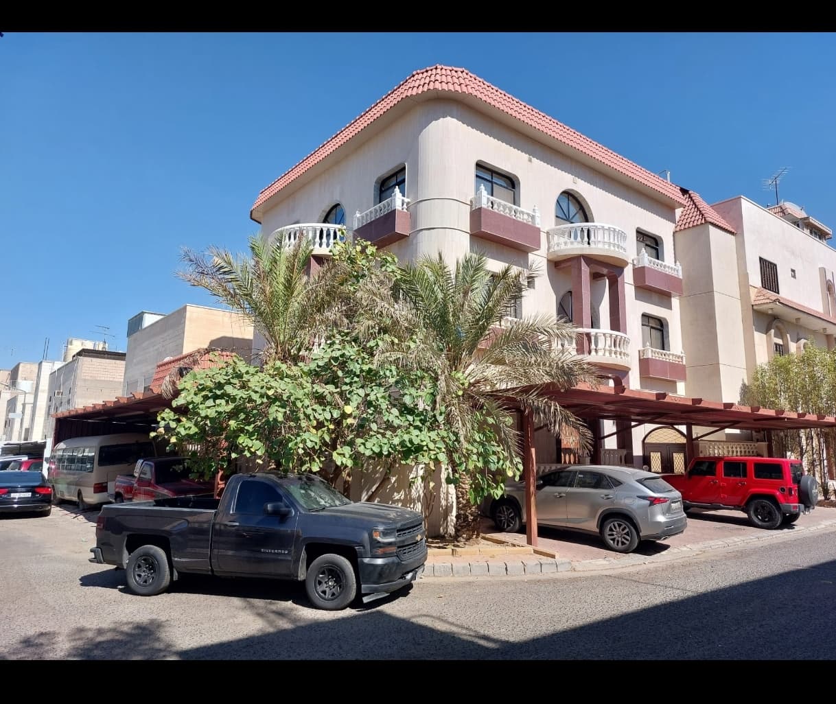 بيت للبيع فى الرابيه قطعة 2