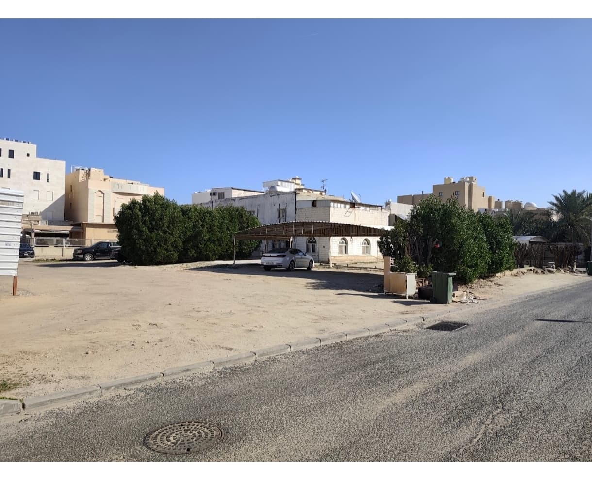 بيت هدام للبيع فى الرقة