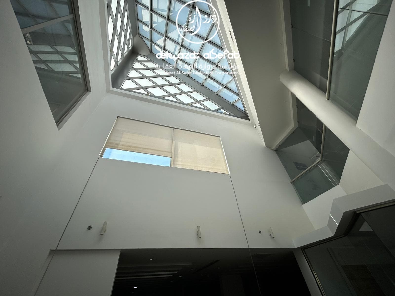 للإيجار مبنى فى الشويخ بوطة التلال