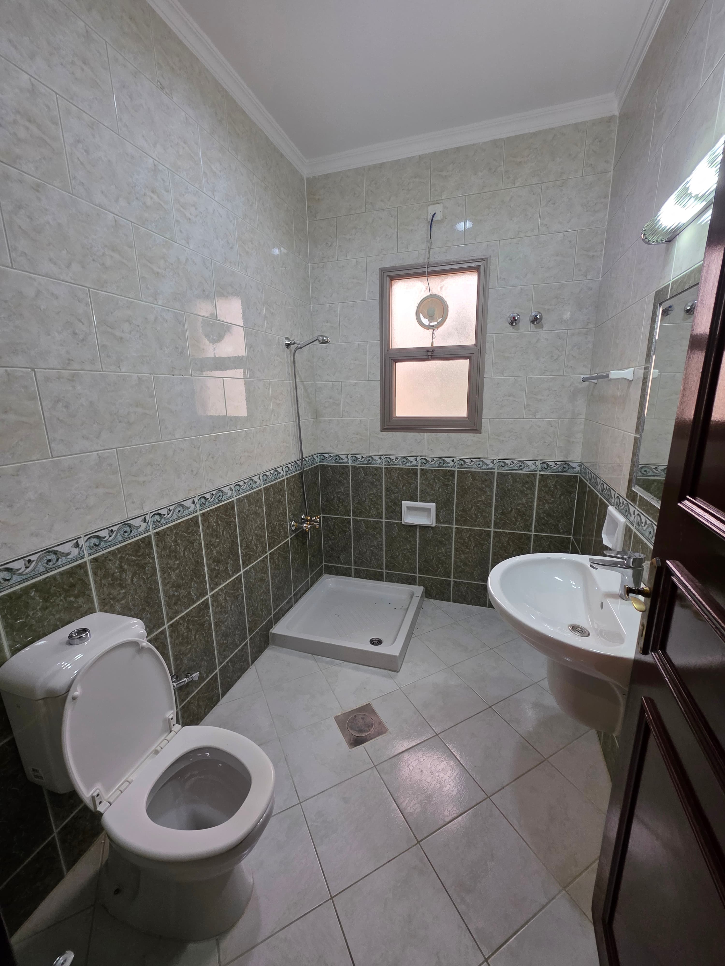 شقة للإيجار فى القادسيه