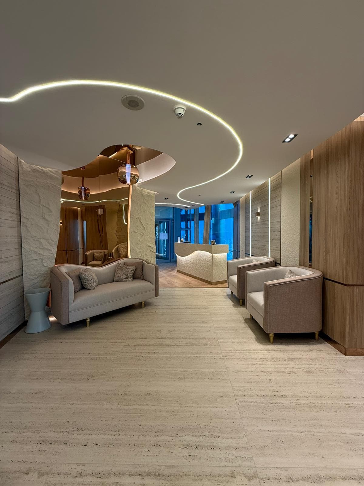 ربع دور للإيجار فى شرق