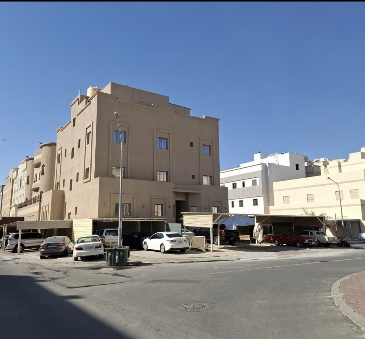 للبيع فيلا مدخول بشمال غرب الصليبيخات