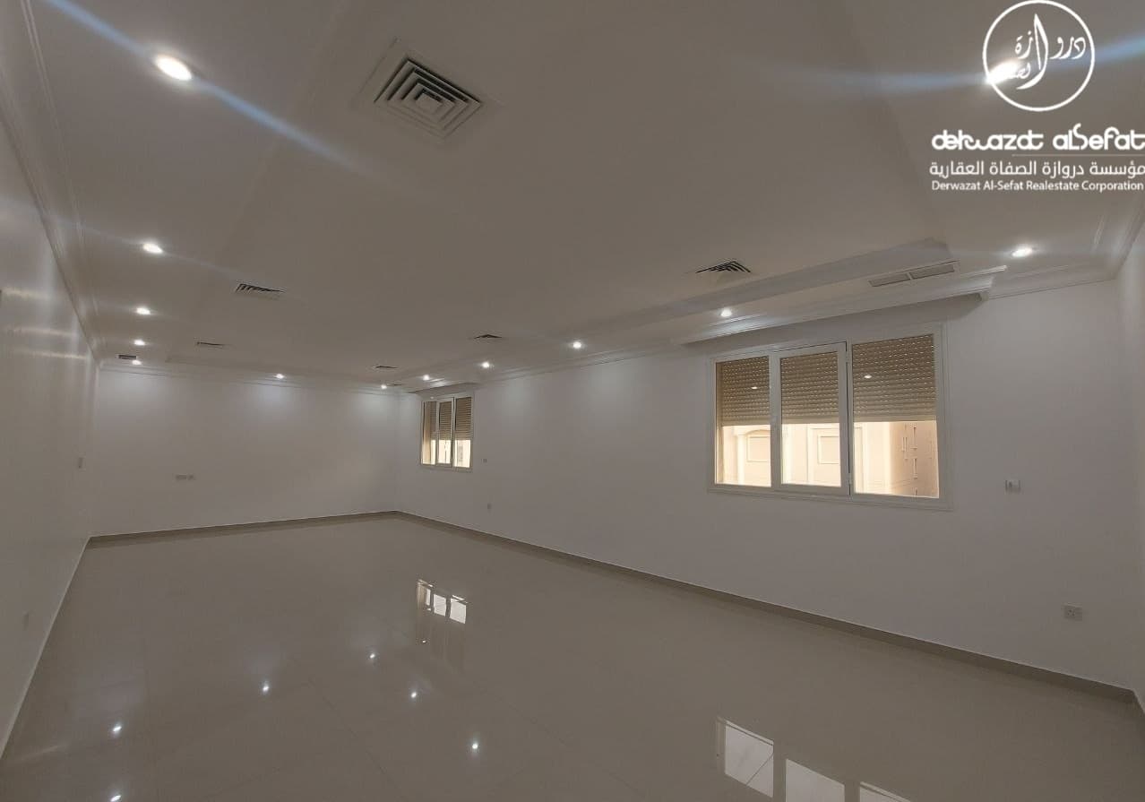 دور ثاني للإيجار فى جابر الاحمد قطعة 7