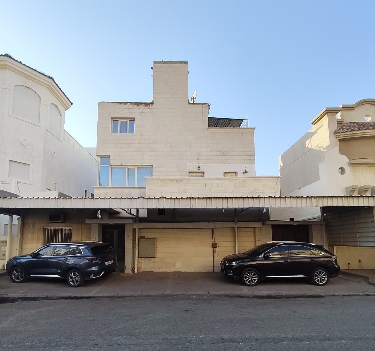 بيت قديم للبيع في الفيحاء