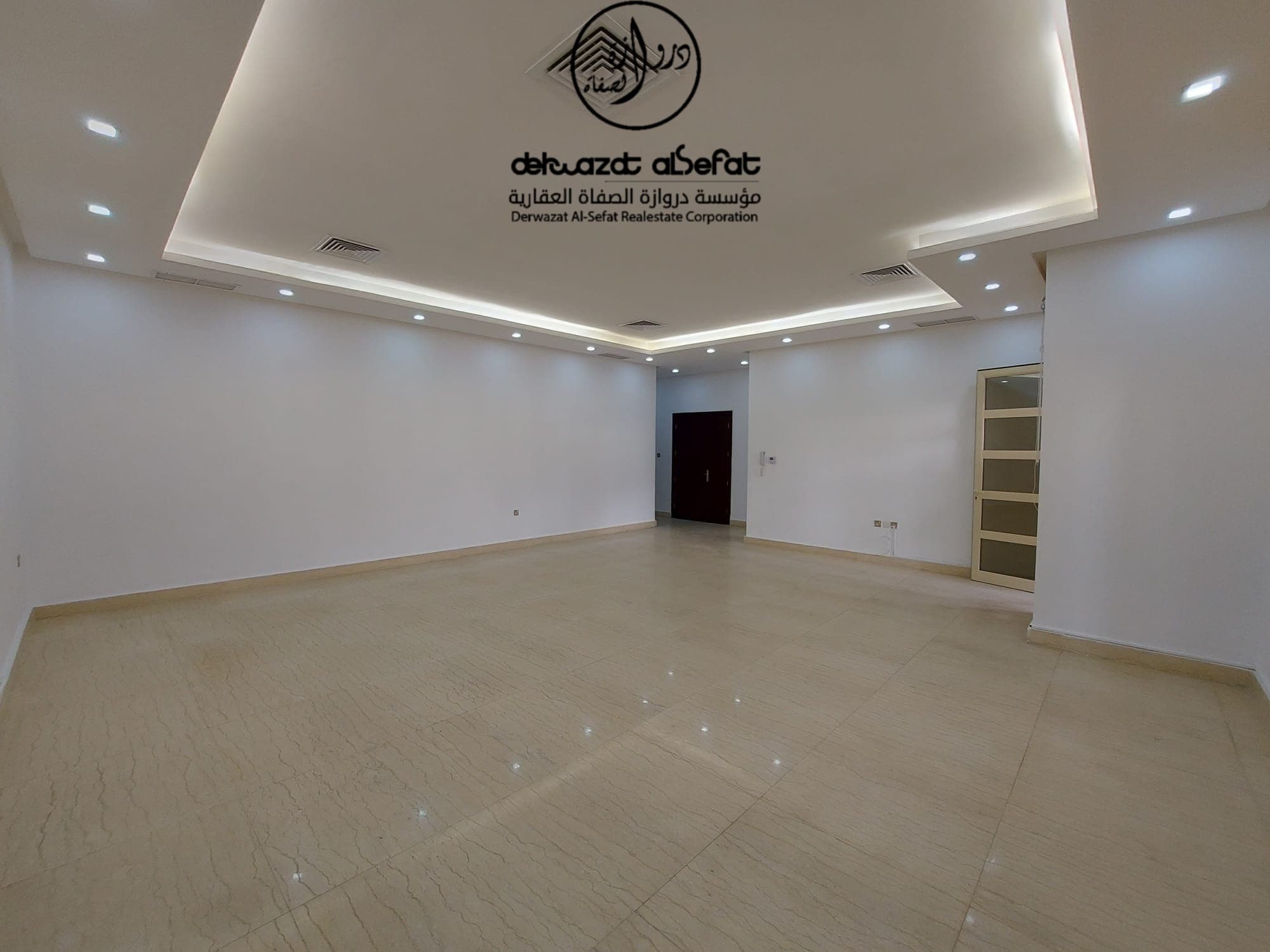 للإيجار دور أرضي فى الفنيطيس قطعة 7