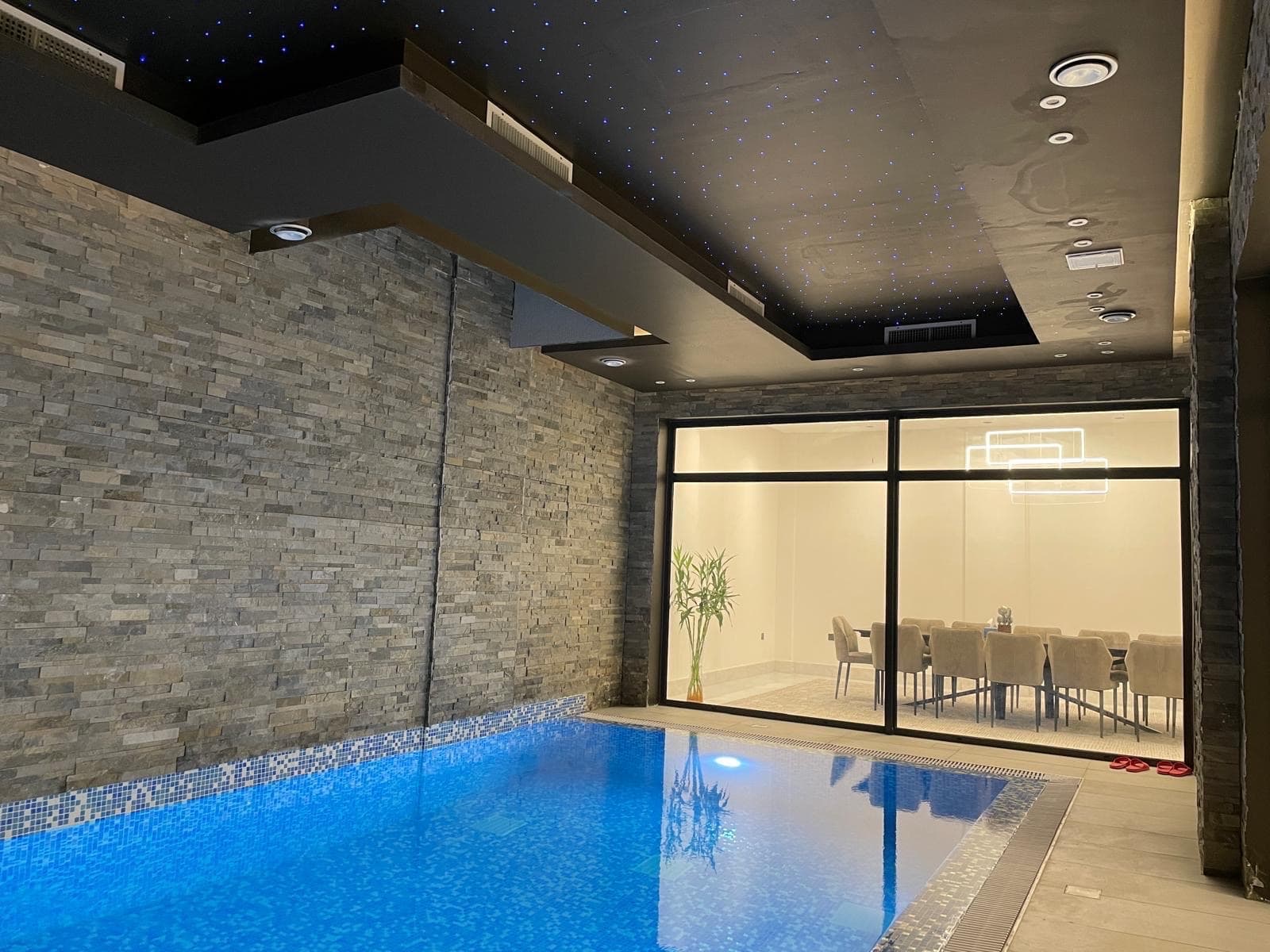 للبيع قسيمة في غرب عبدالله المبارك