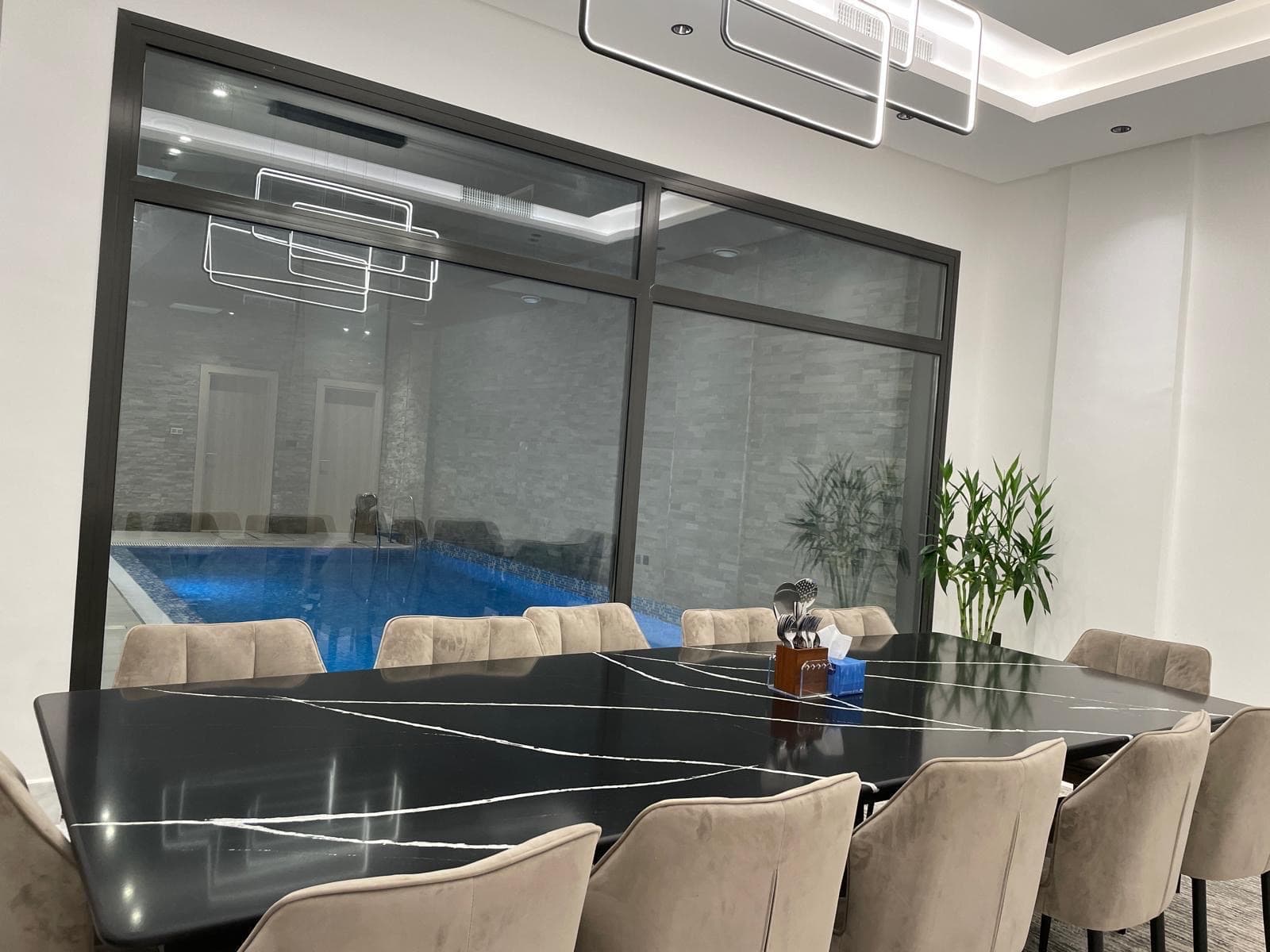 للبيع قسيمة في غرب عبدالله المبارك