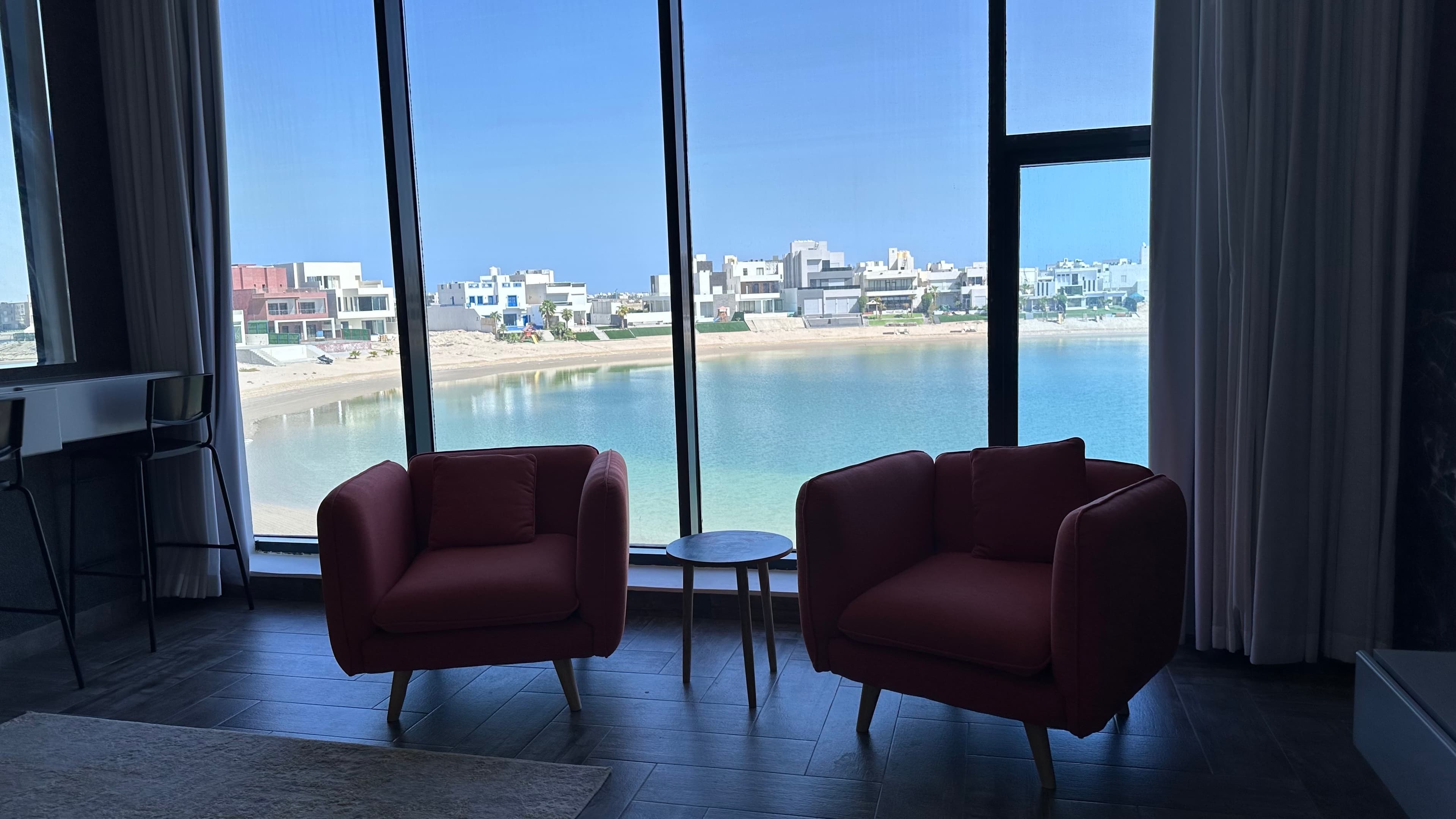 شاليه للبيع فى البحرية صف أول