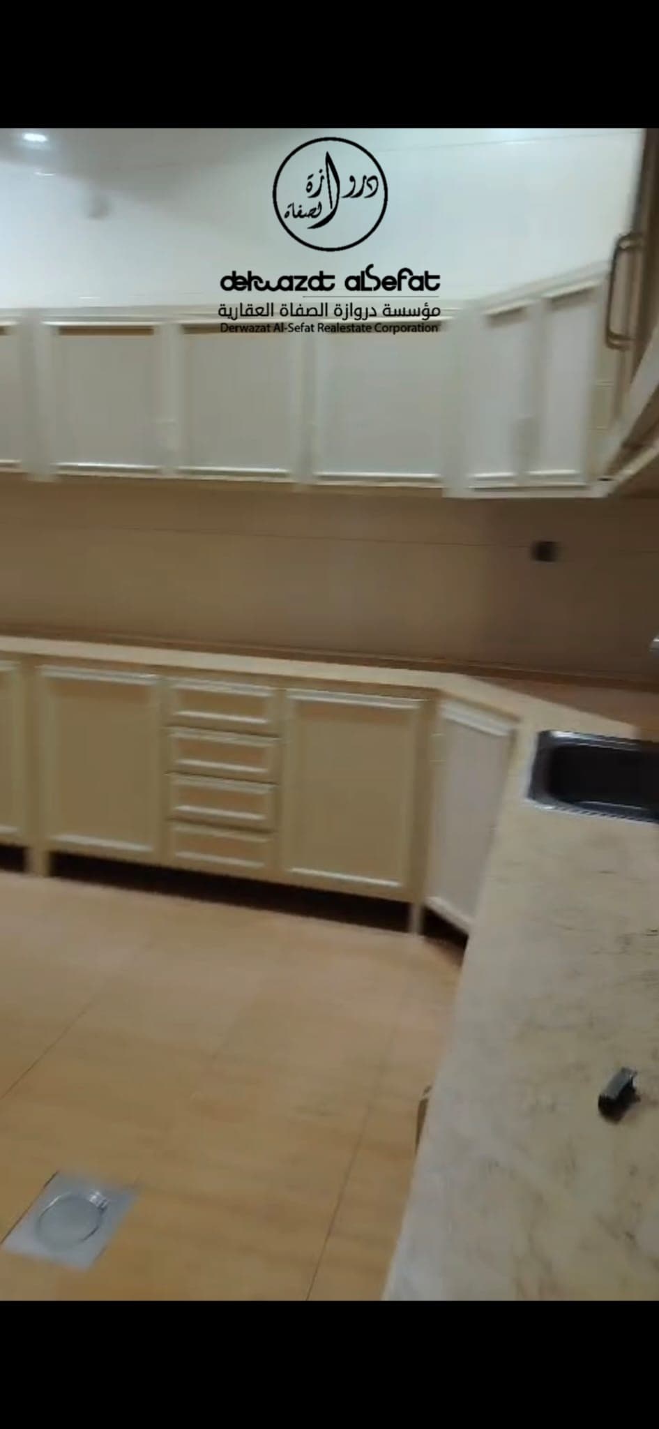 للايجار دور أرضي فى الشهداء قطعه 4