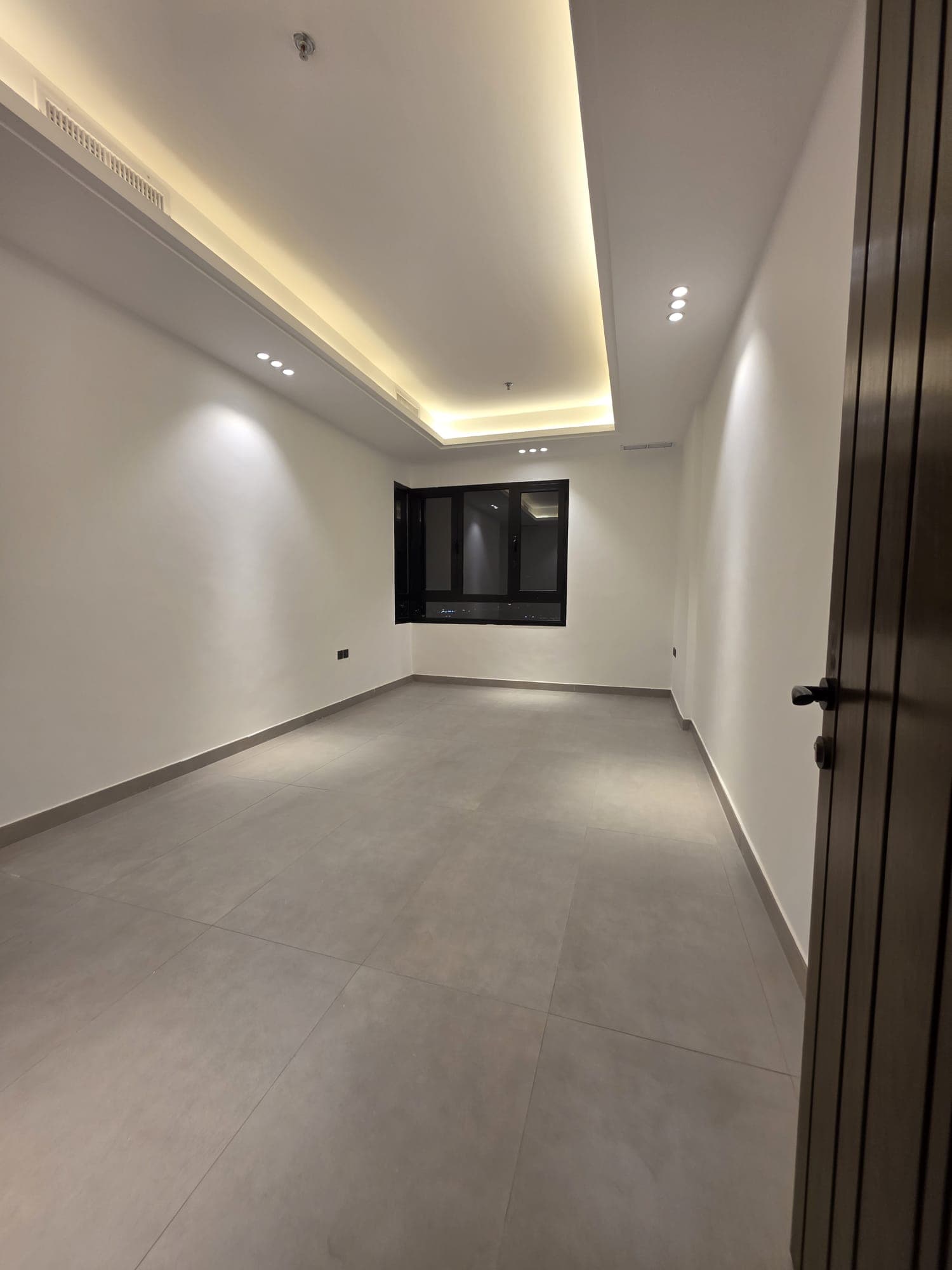 للايجار شقة فى منطقة الدسمة