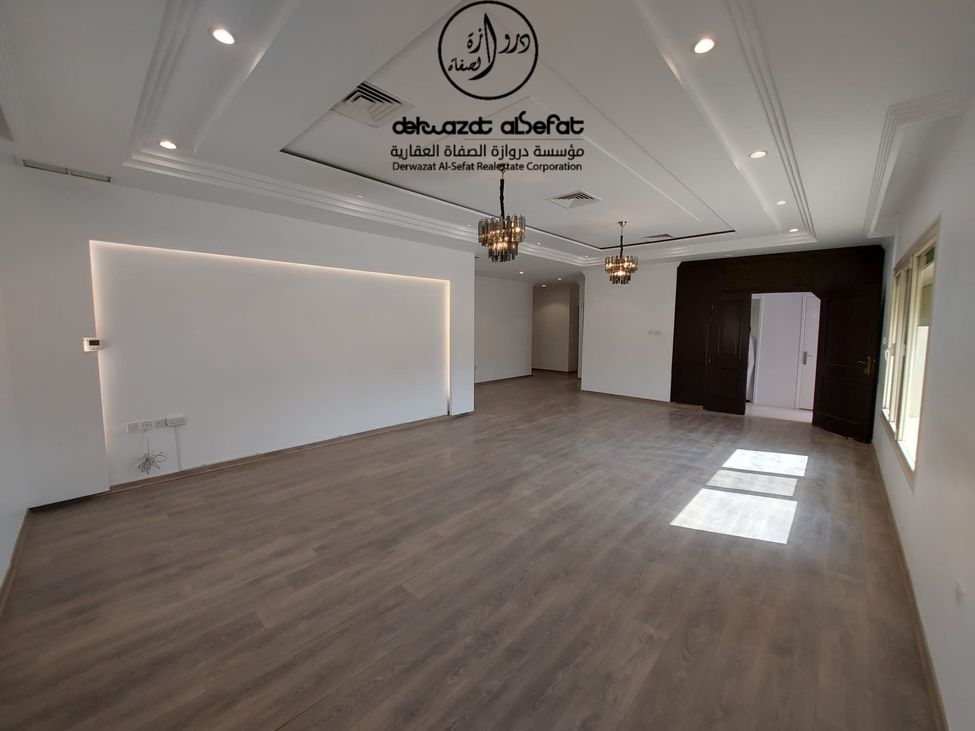 للإيجار شقة مع رووف فى حطين قطعه 3