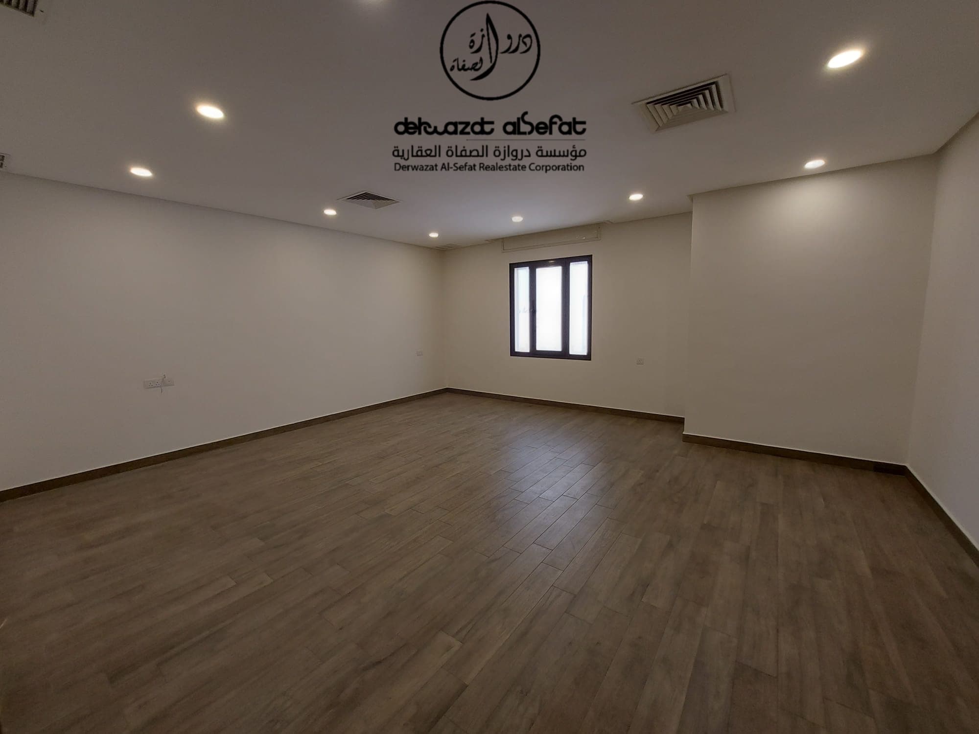 للإيجار شقة فى مشرف قطعة 4