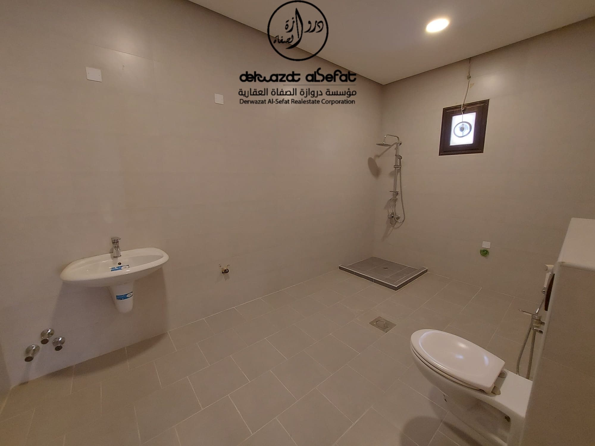 للإيجار شقة فى مشرف قطعة 4