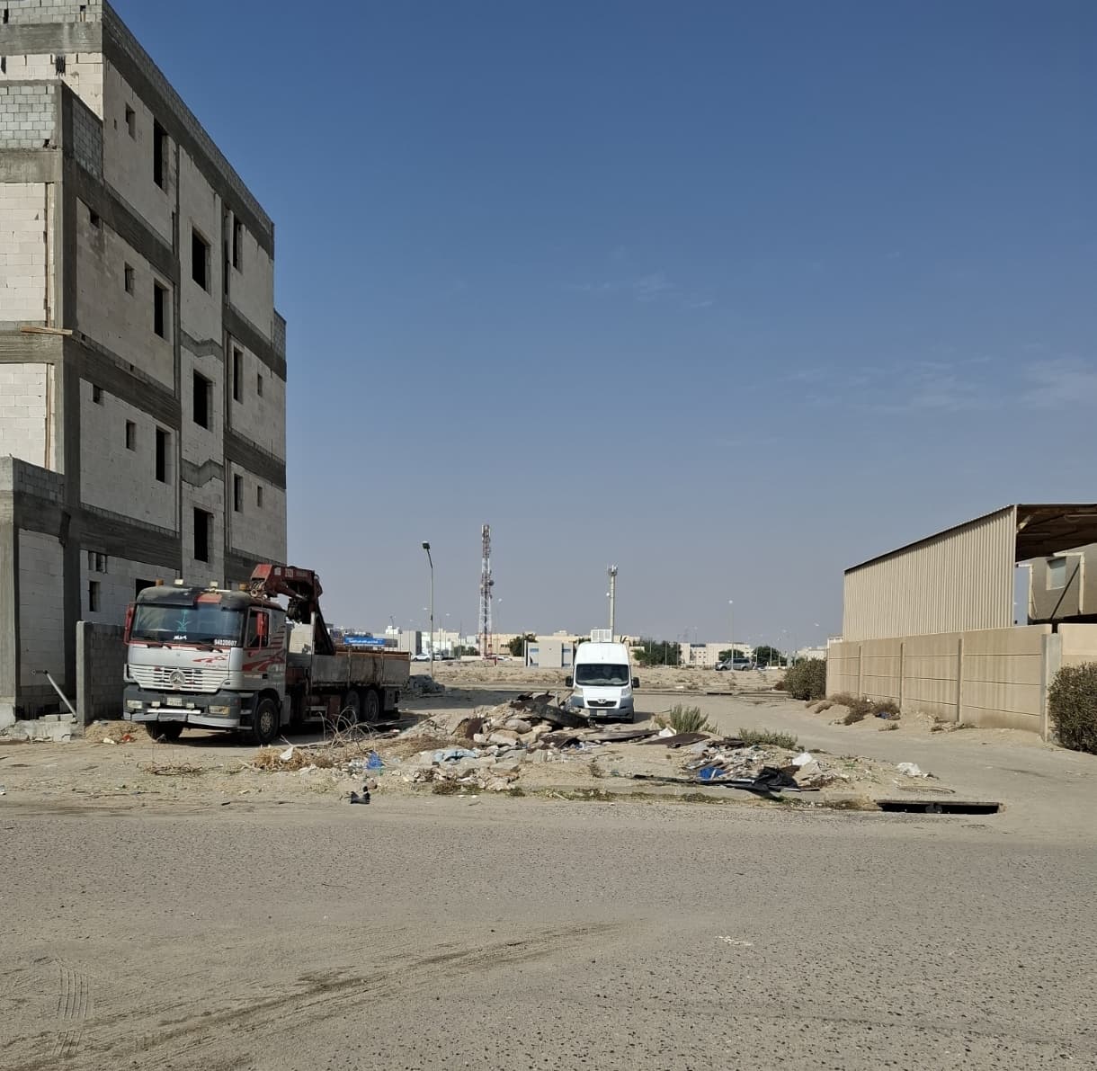 للبيع أرض فى الوفره بطن وظهر